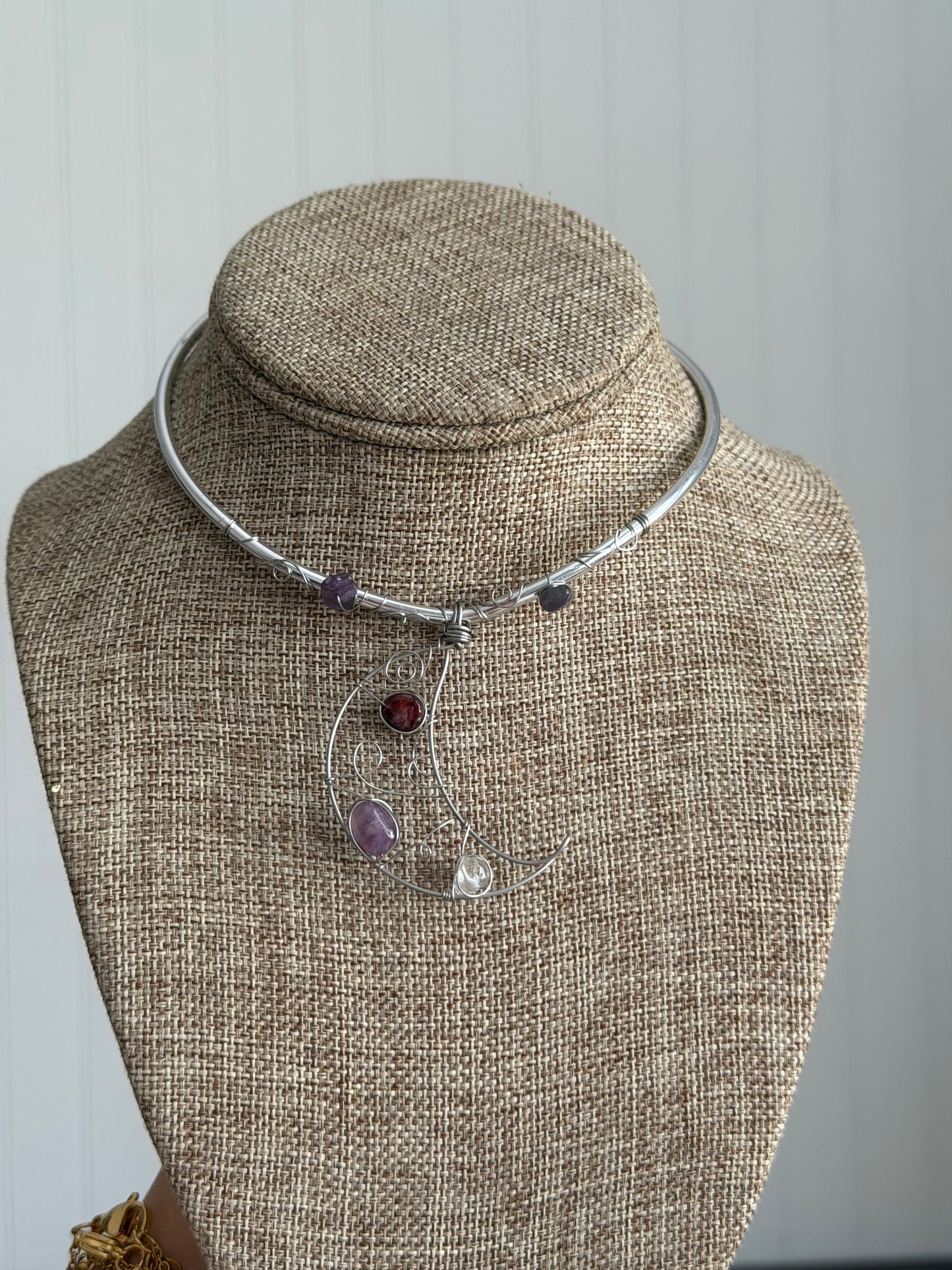 Moon wire choker đ