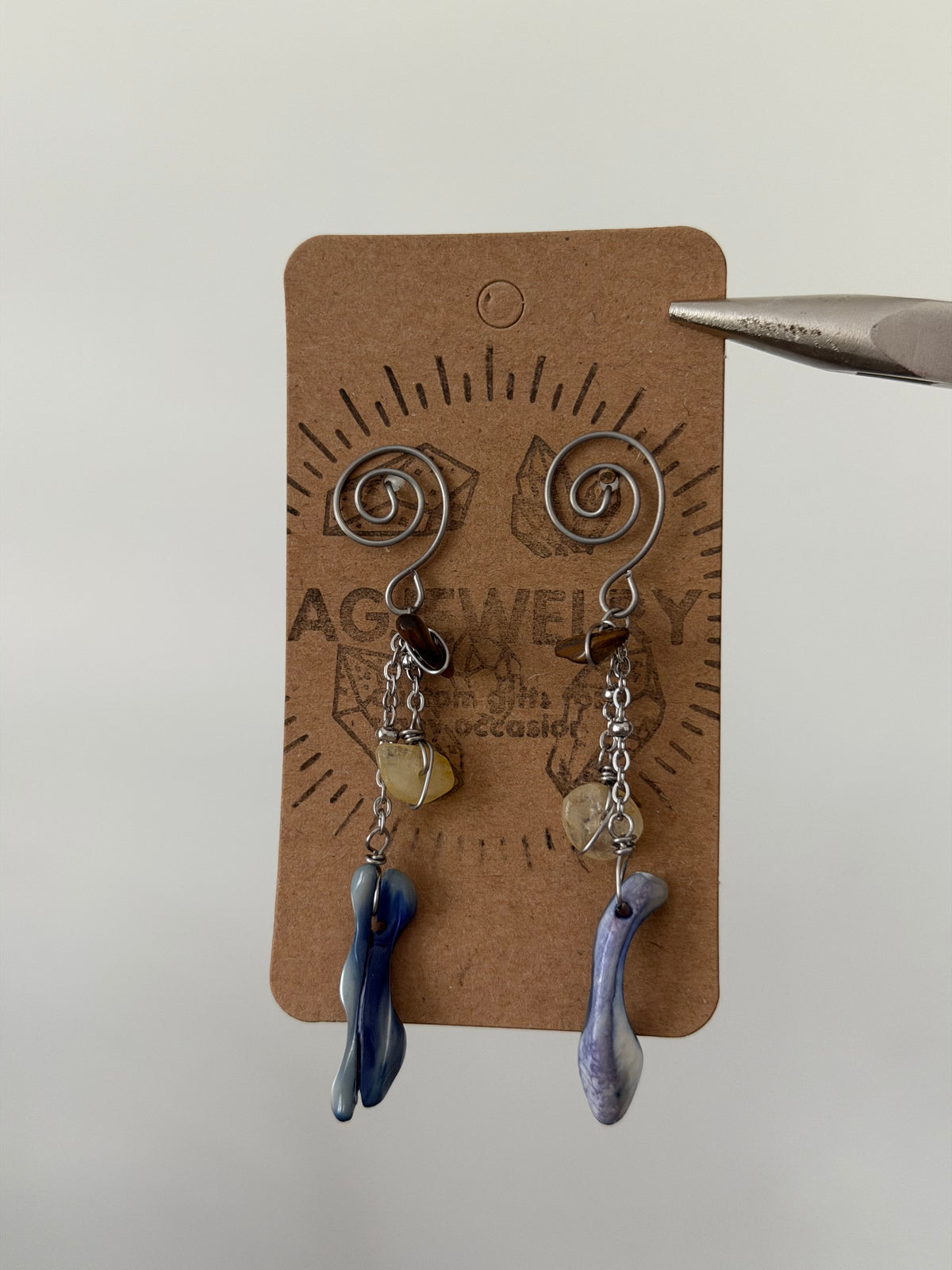 Shell spiral studs