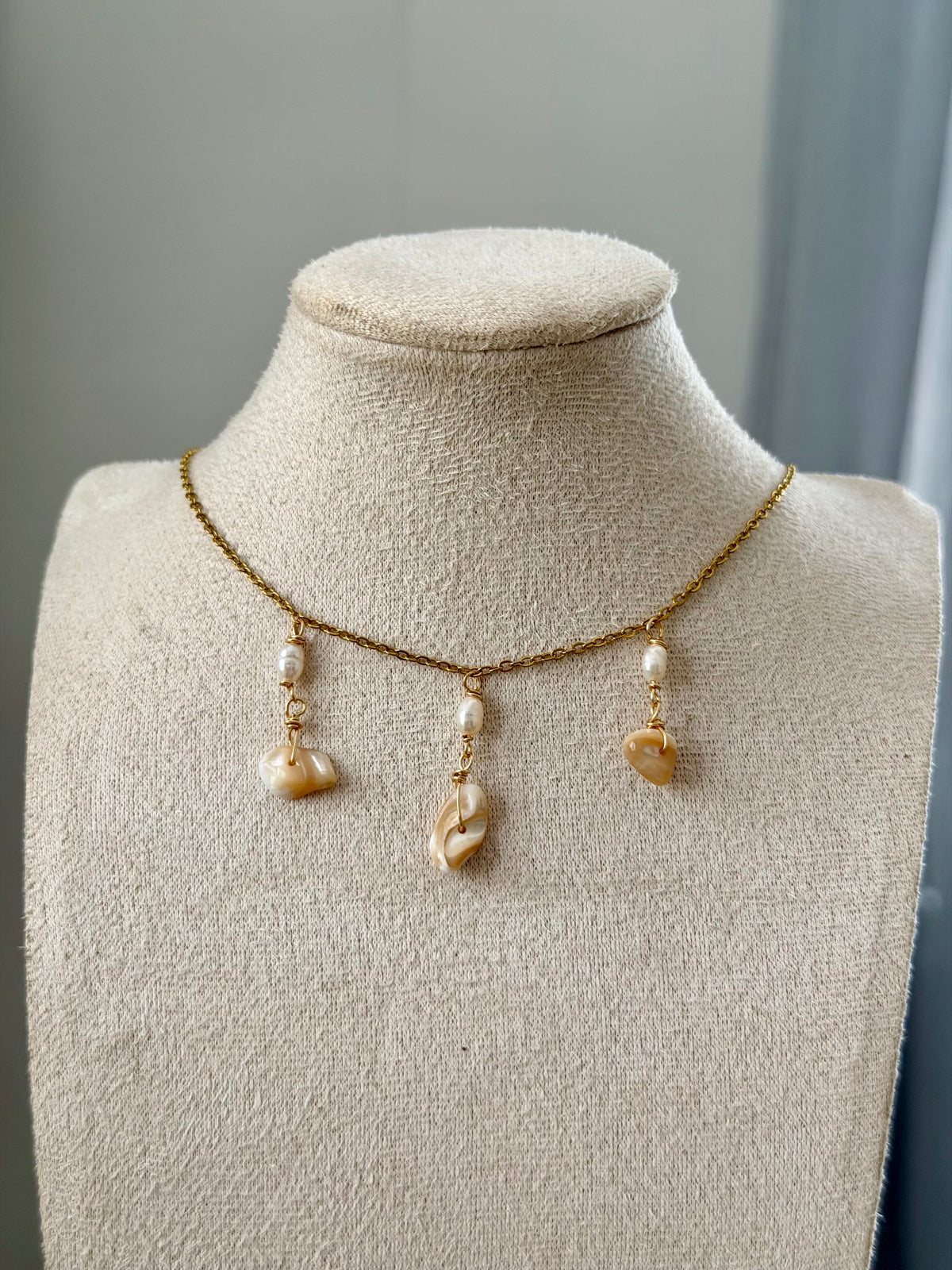 Shell o chain necklace