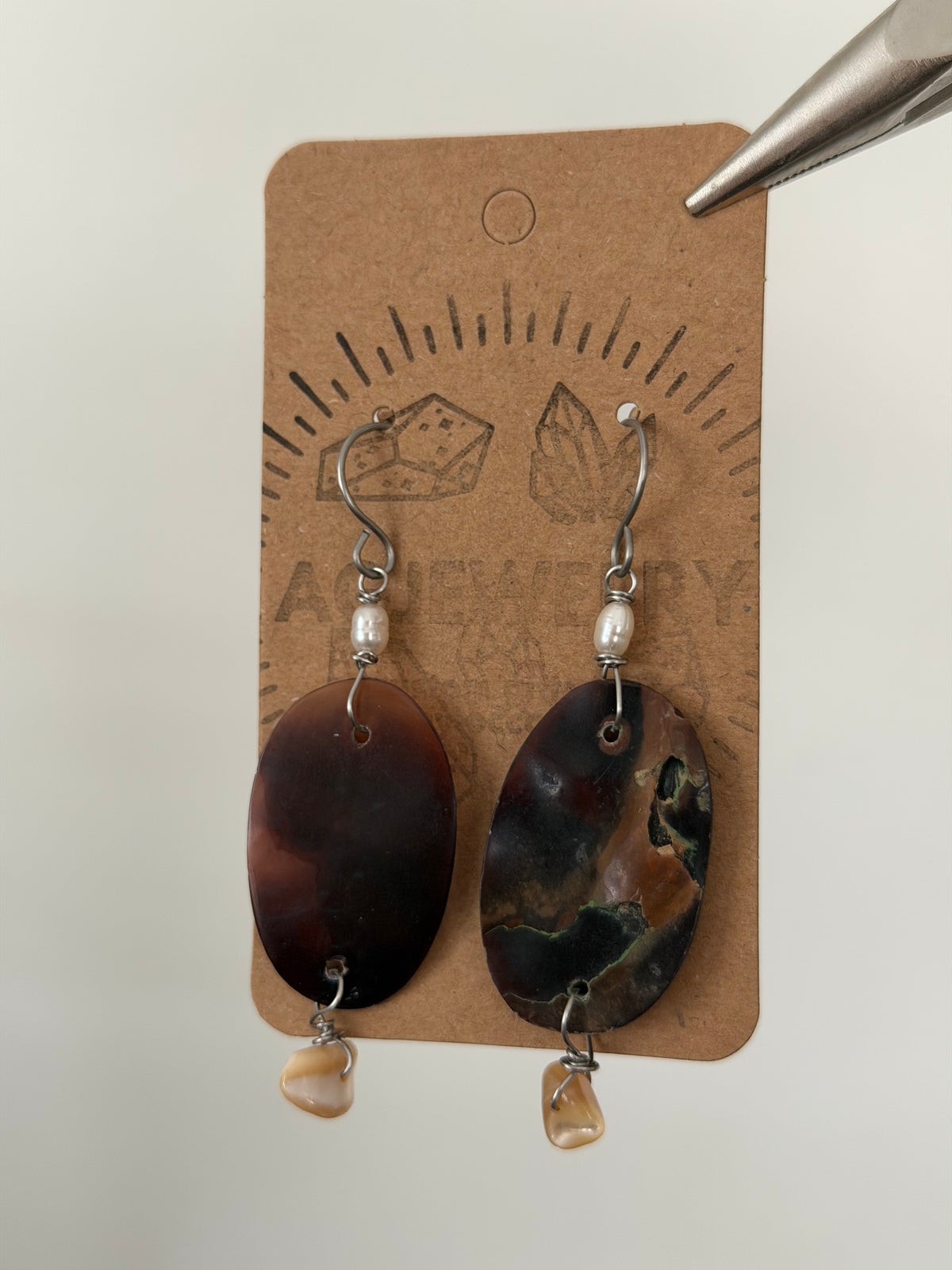 Nácar pearl earrings