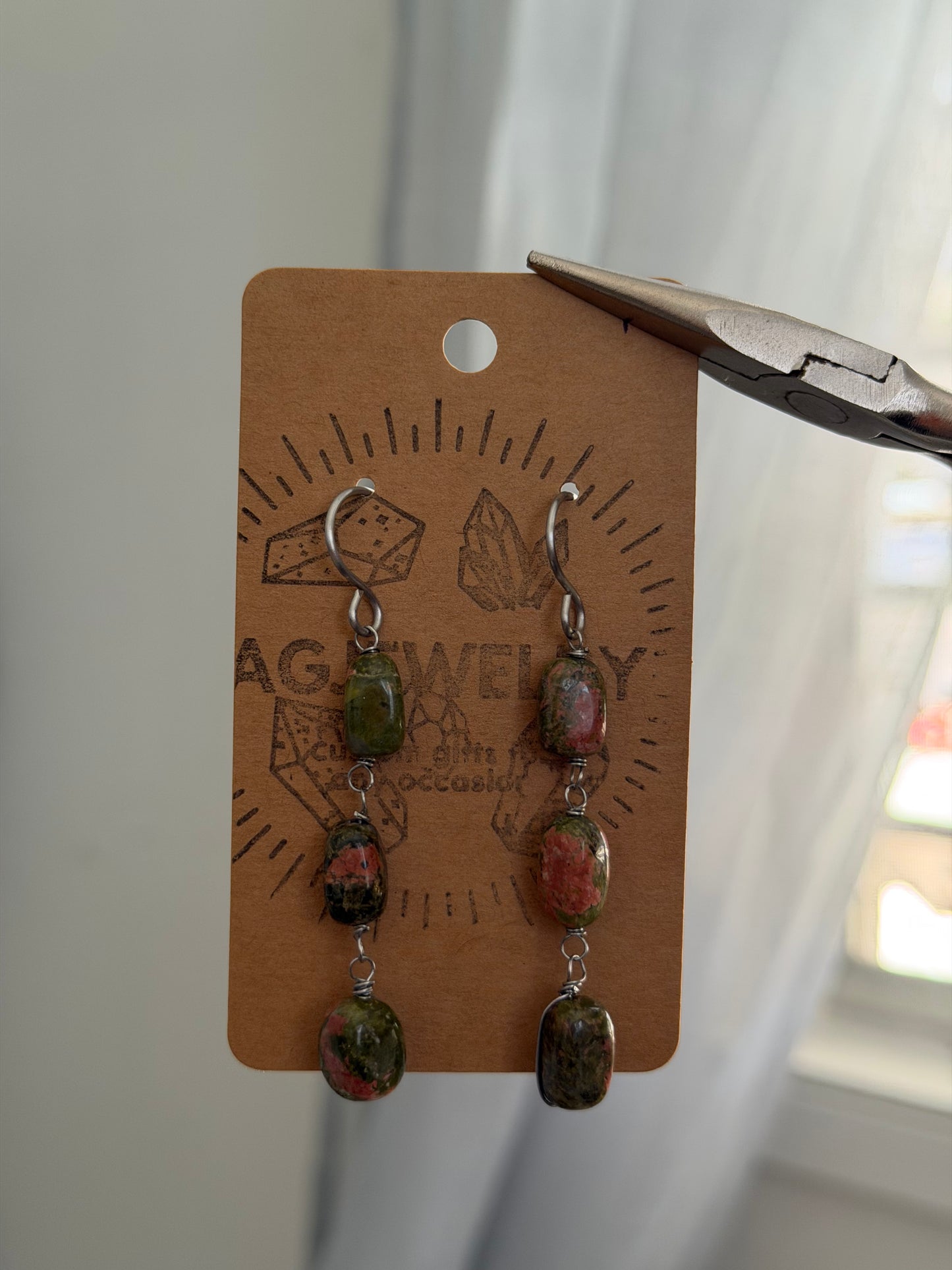 Unakite drops