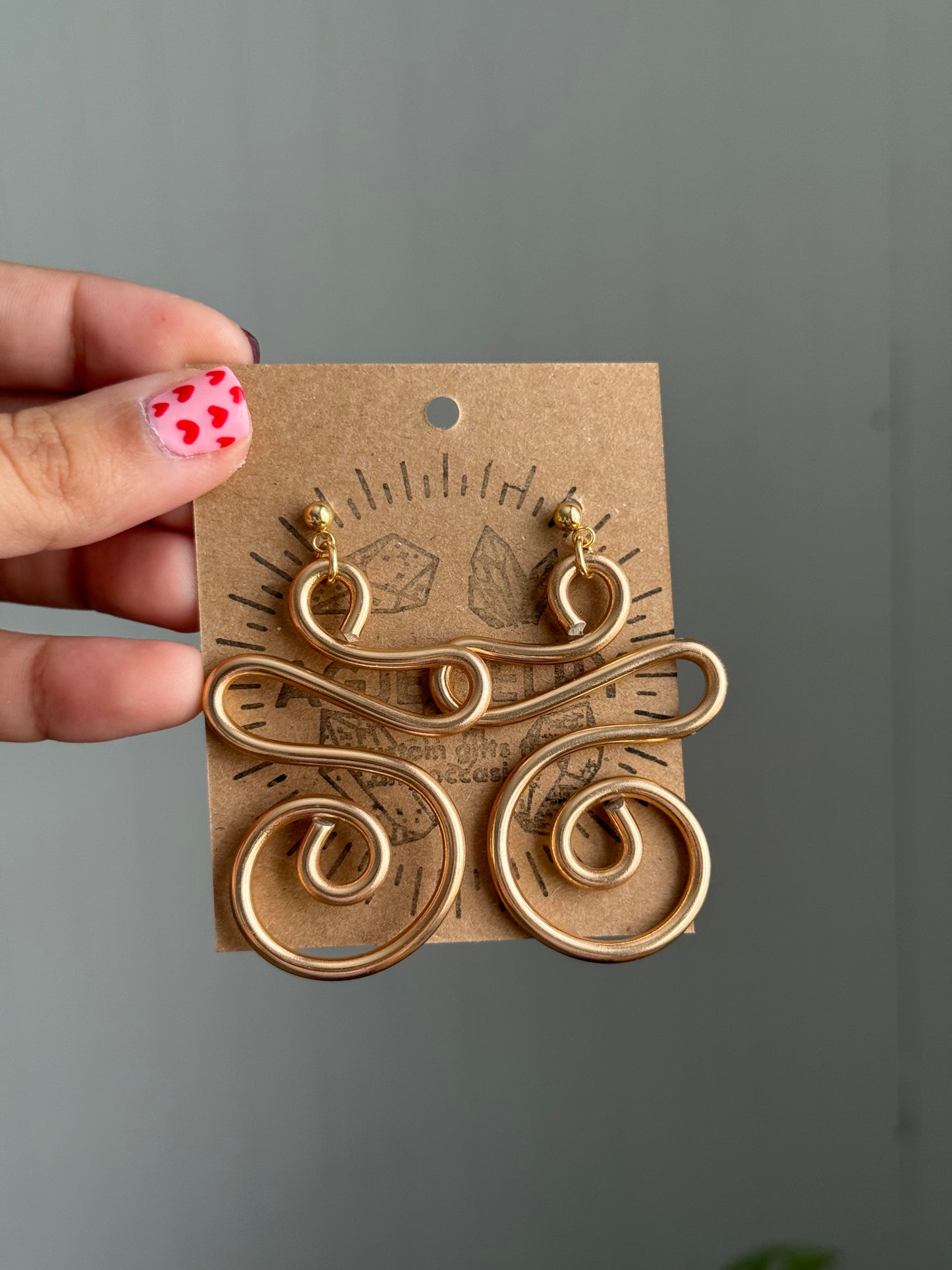 Half swirl Chunky wire earrings ✨