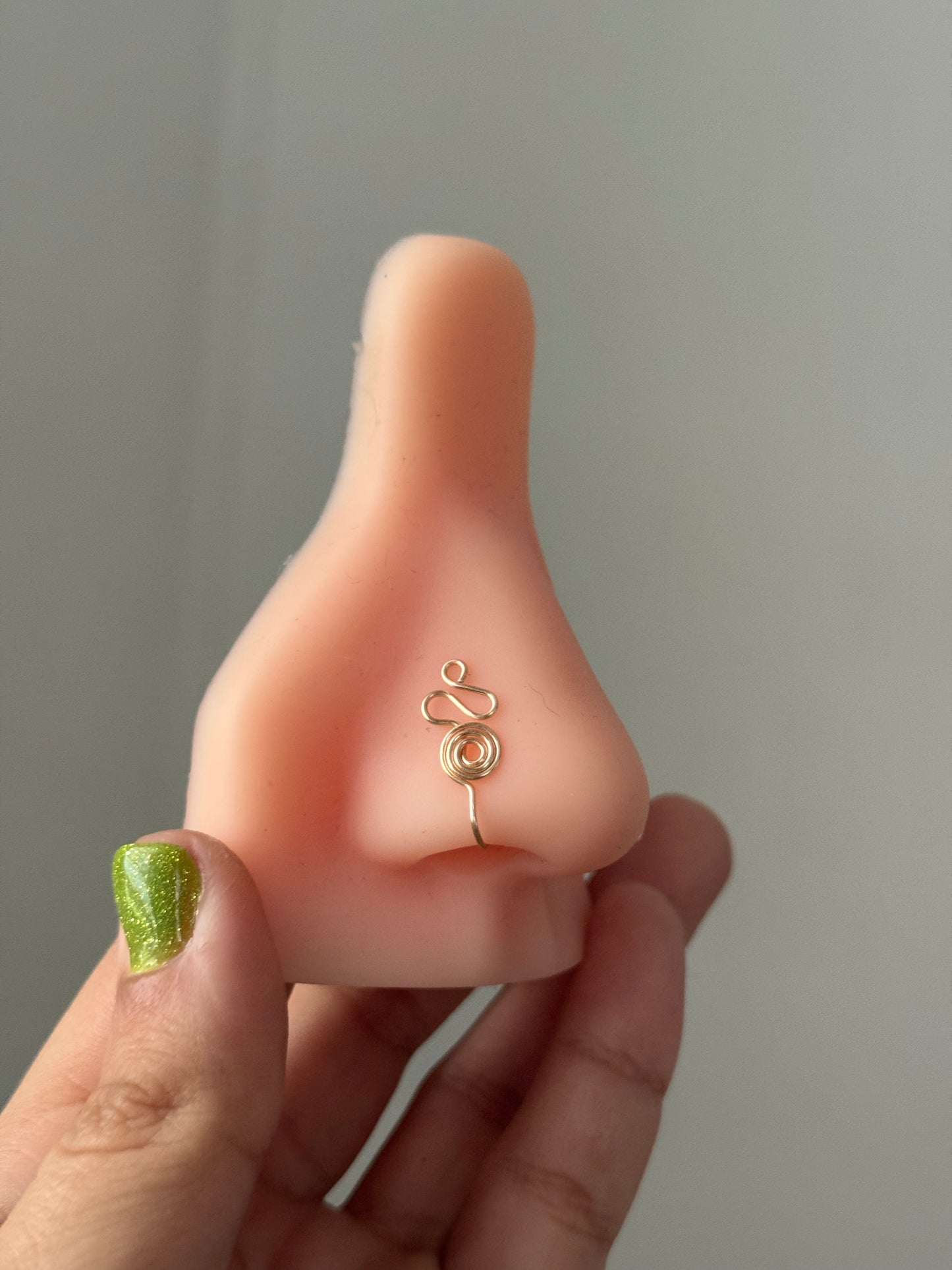 Swirl nose cuff ✨
