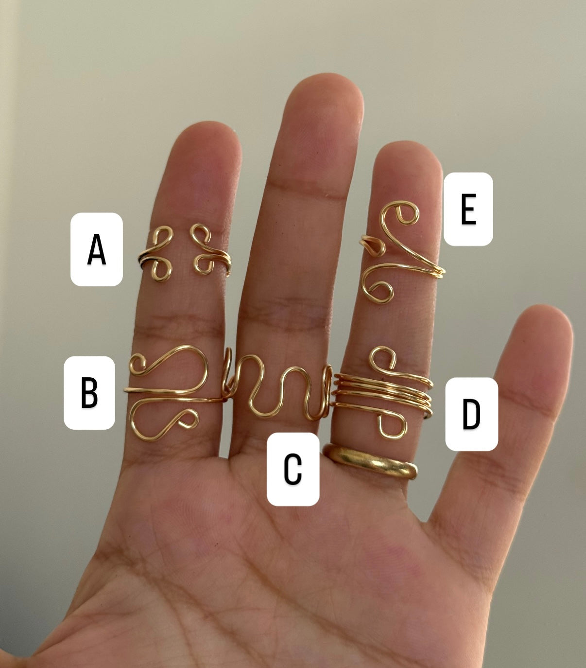 Abstract wire ring 💫