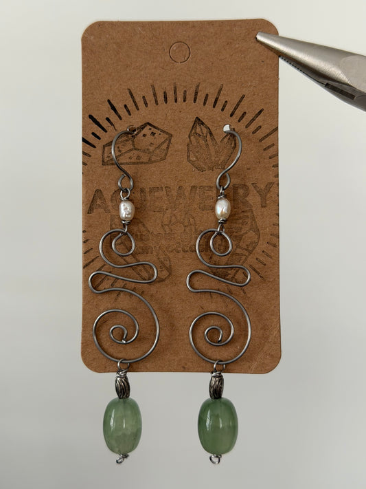 Pearl swirl earrings