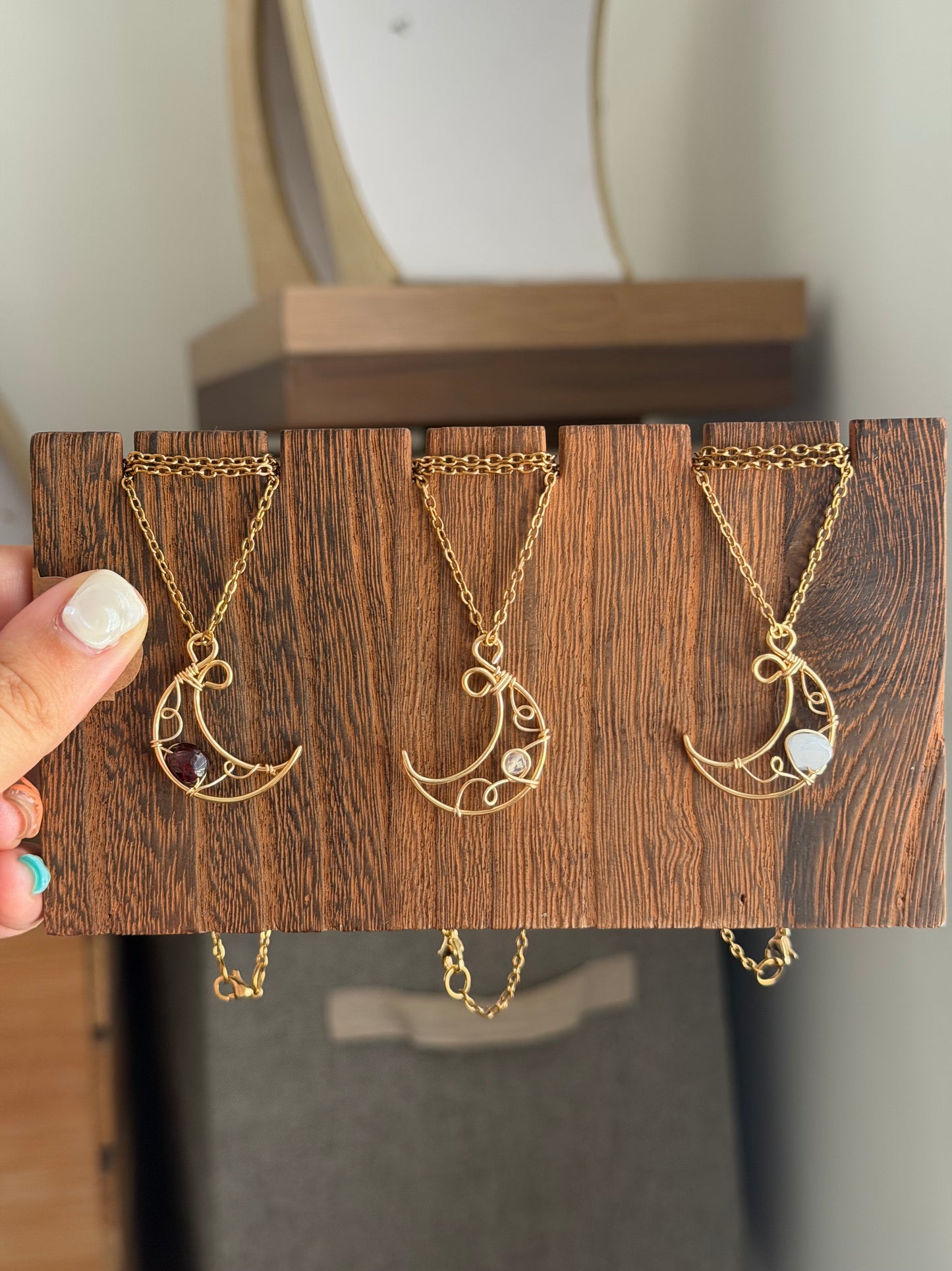 Customized Sun/moon necklace ✨