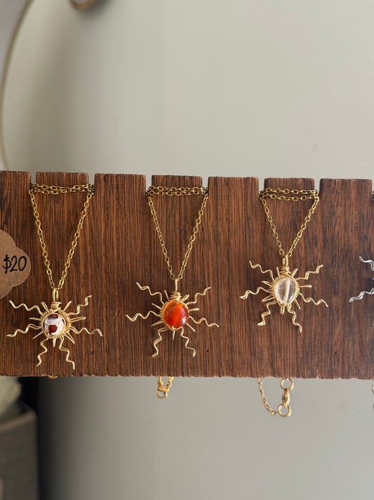 Customized Sun/moon necklace ✨