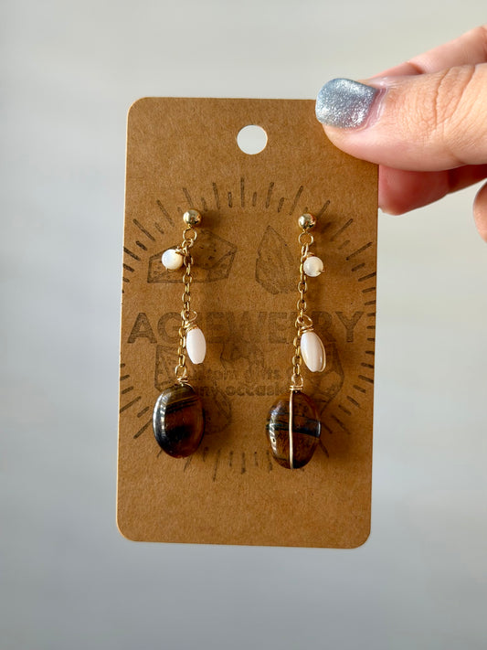 Nácar drop earrings