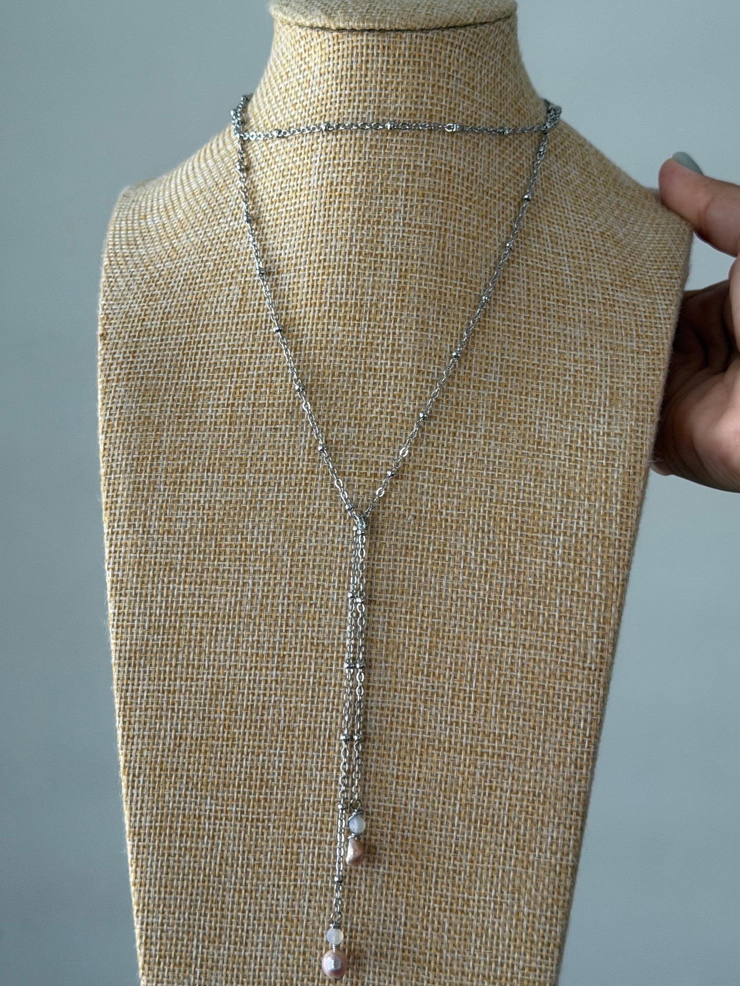 Multi use pearl necklace