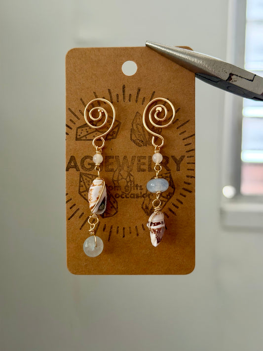 Shell swirl stud earrings