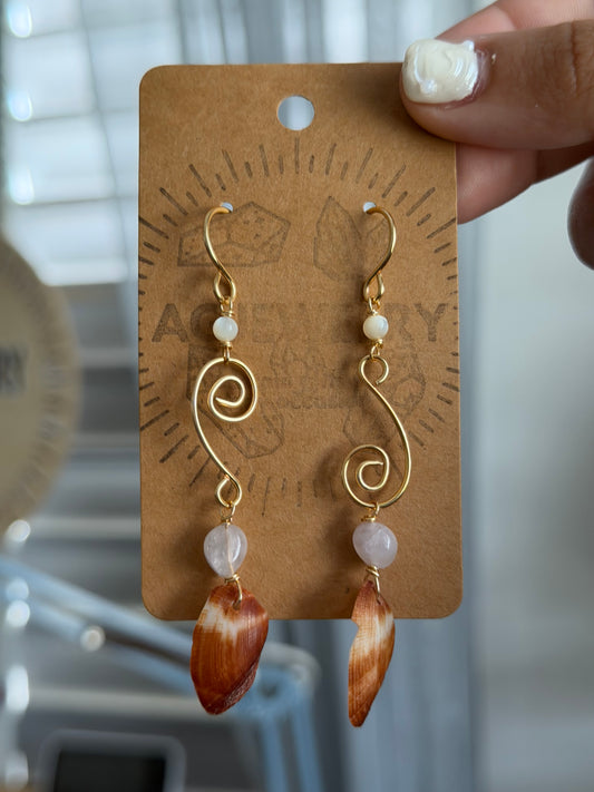 Shell swirl earrings