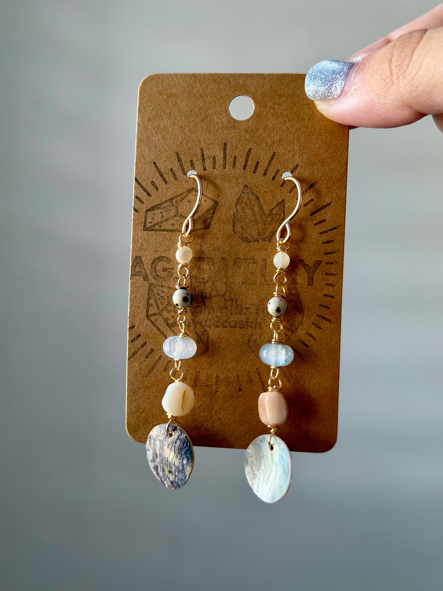Nácar drop earrings