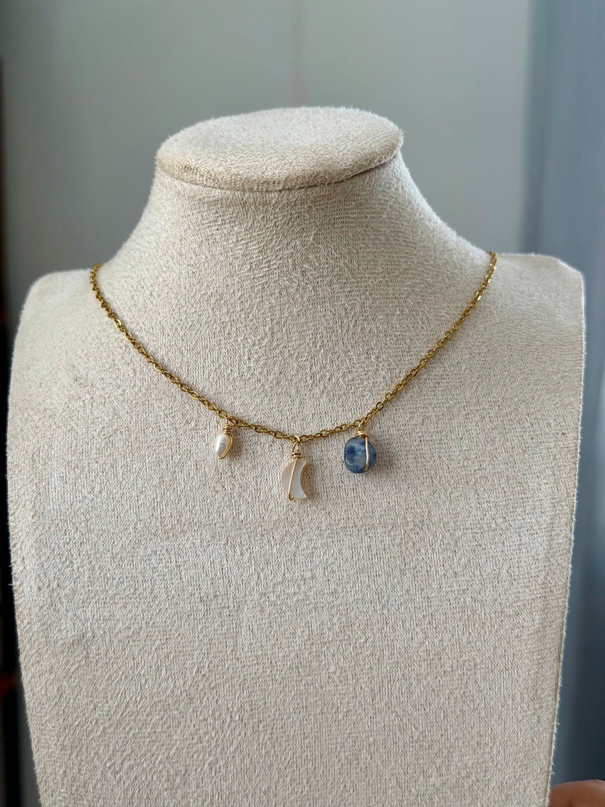 Moon o chain necklace