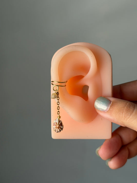 Shell mini ear cuff ✨