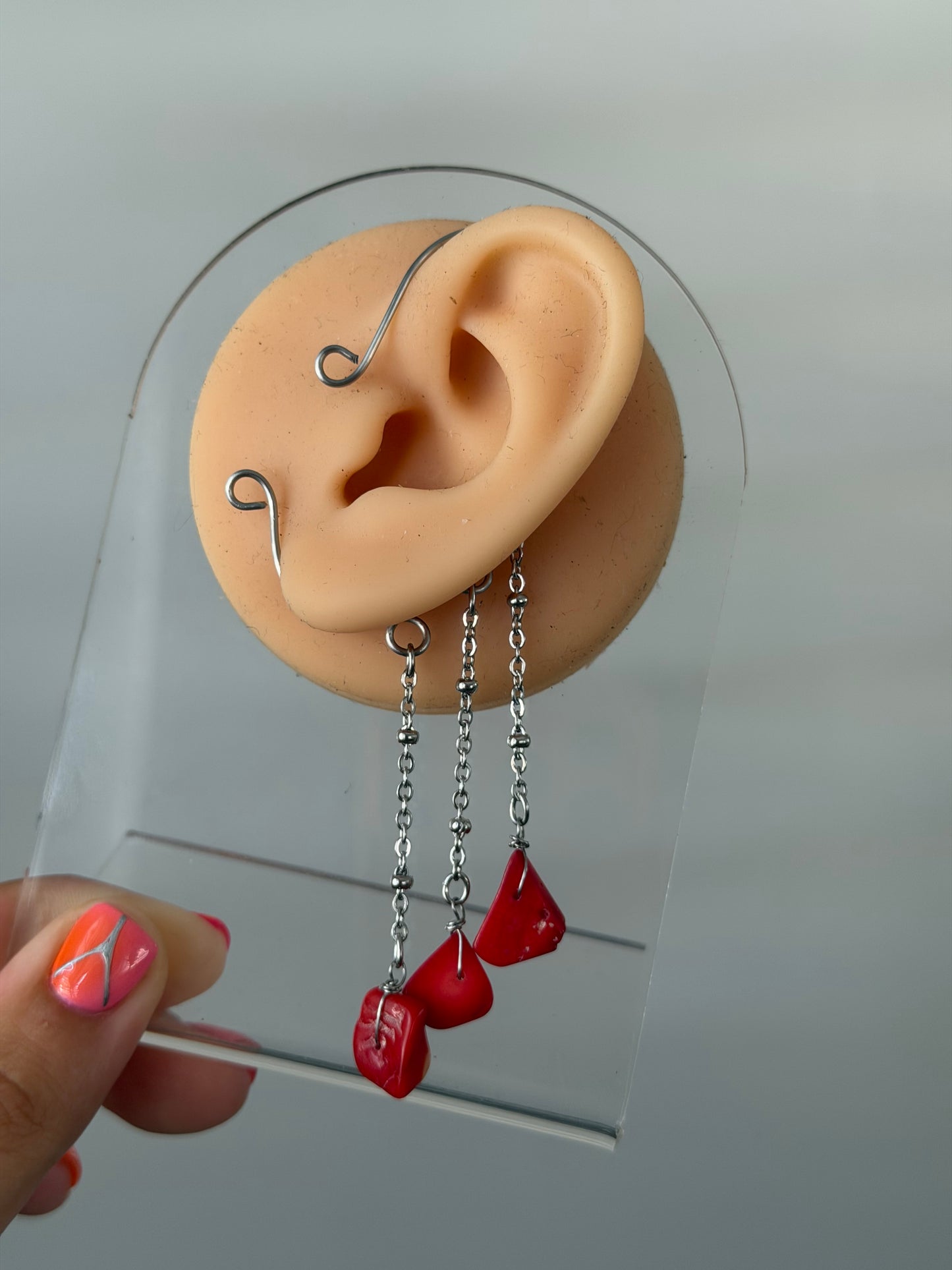 Coral Med size ear cuff ✨