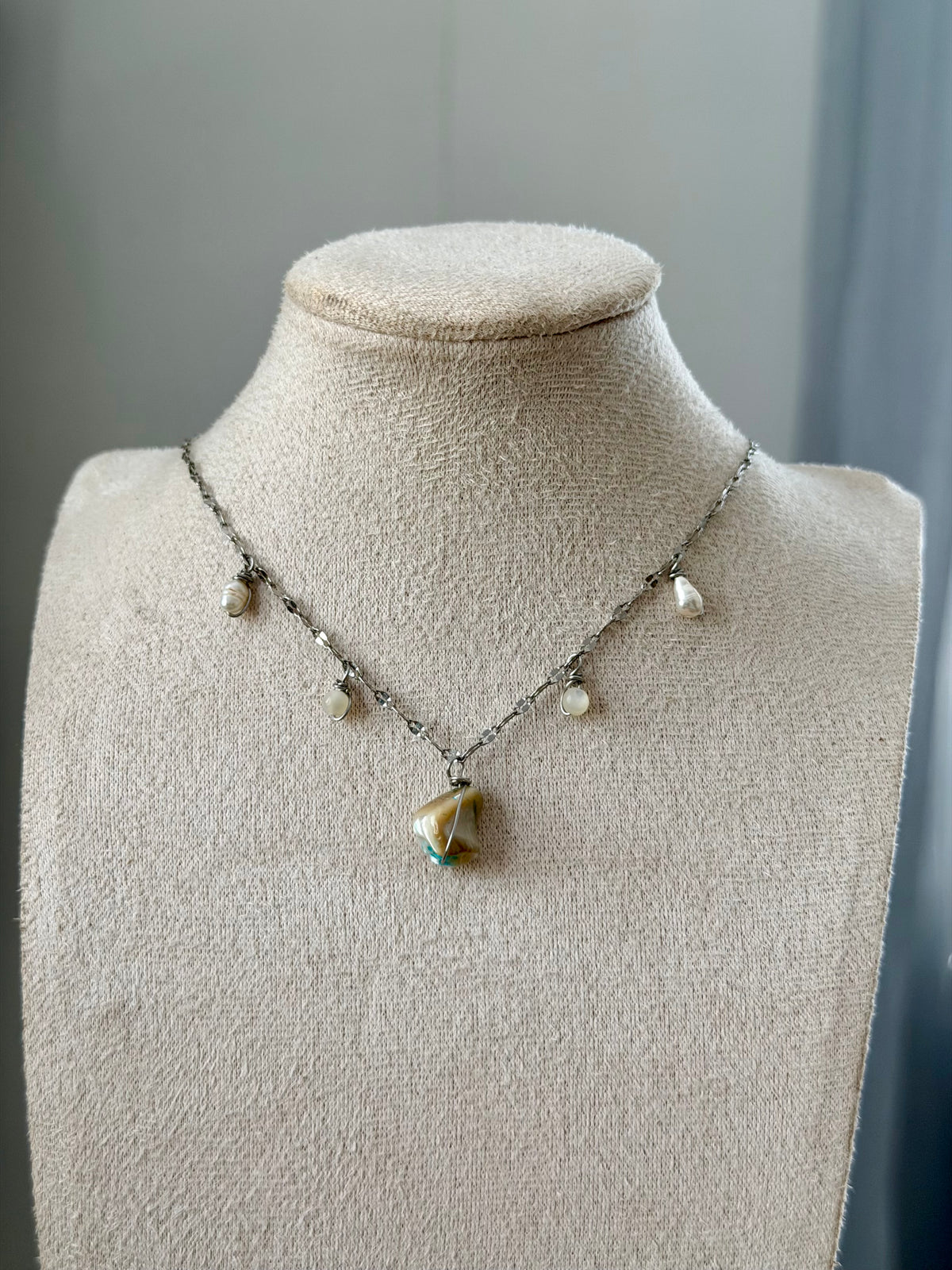 Nácar diamond cut necklace