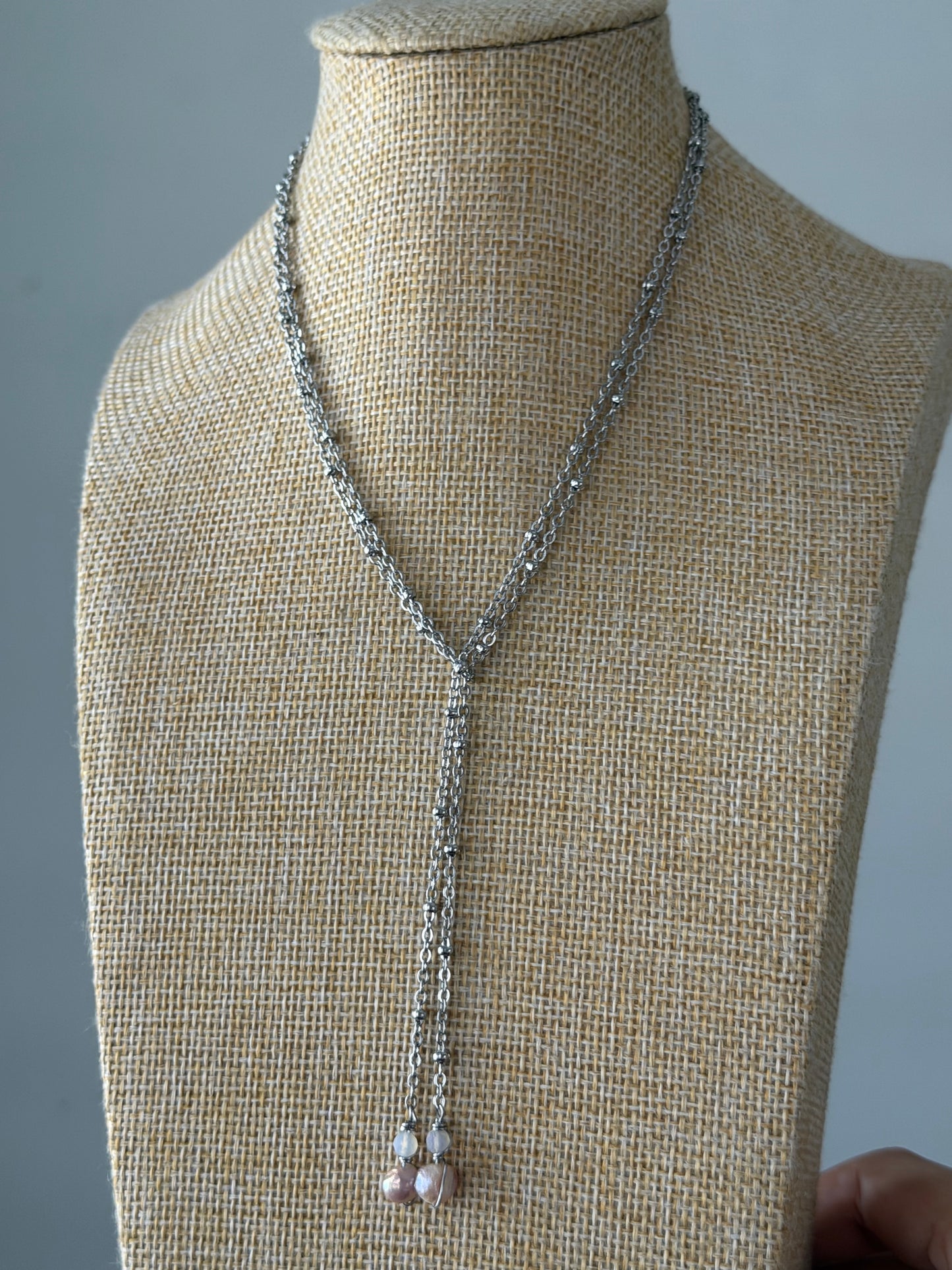 Multi use pearl necklace