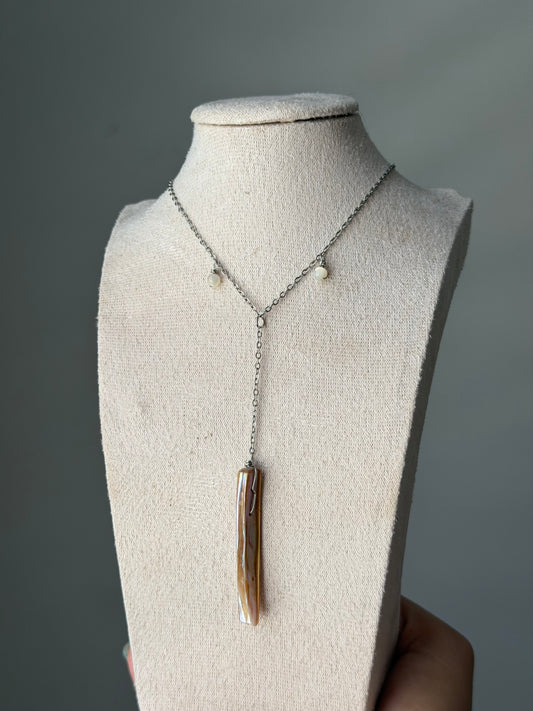 Nácar Lariat necklace