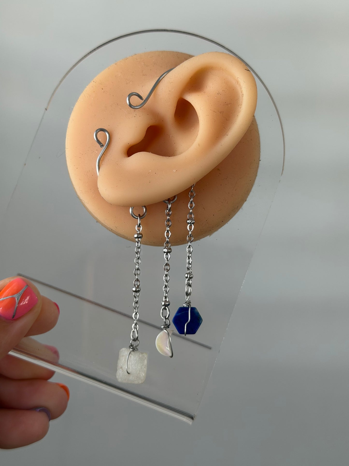 Moon Med size ear cuff ✨