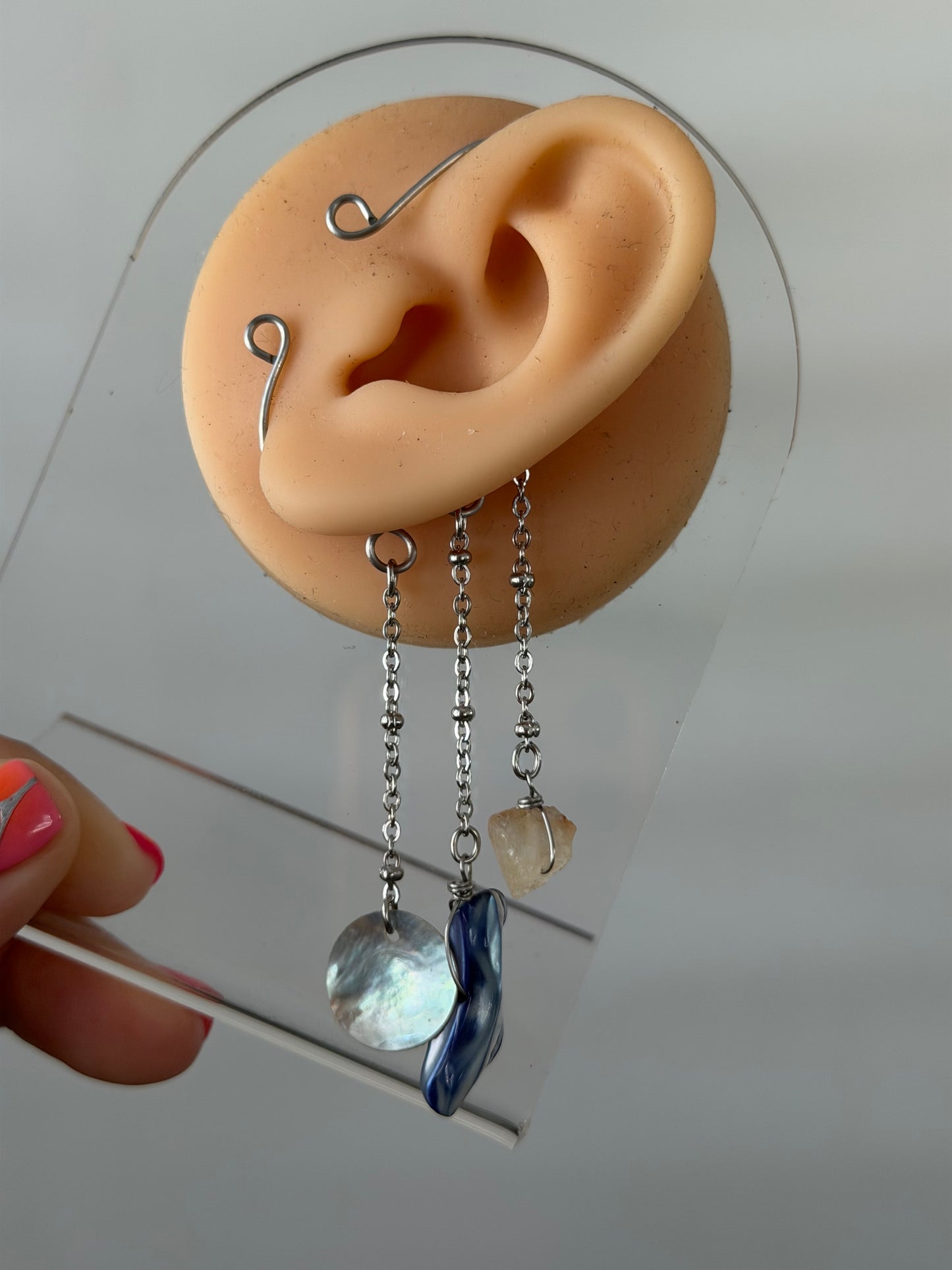 Shell Med size ear cuff ✨