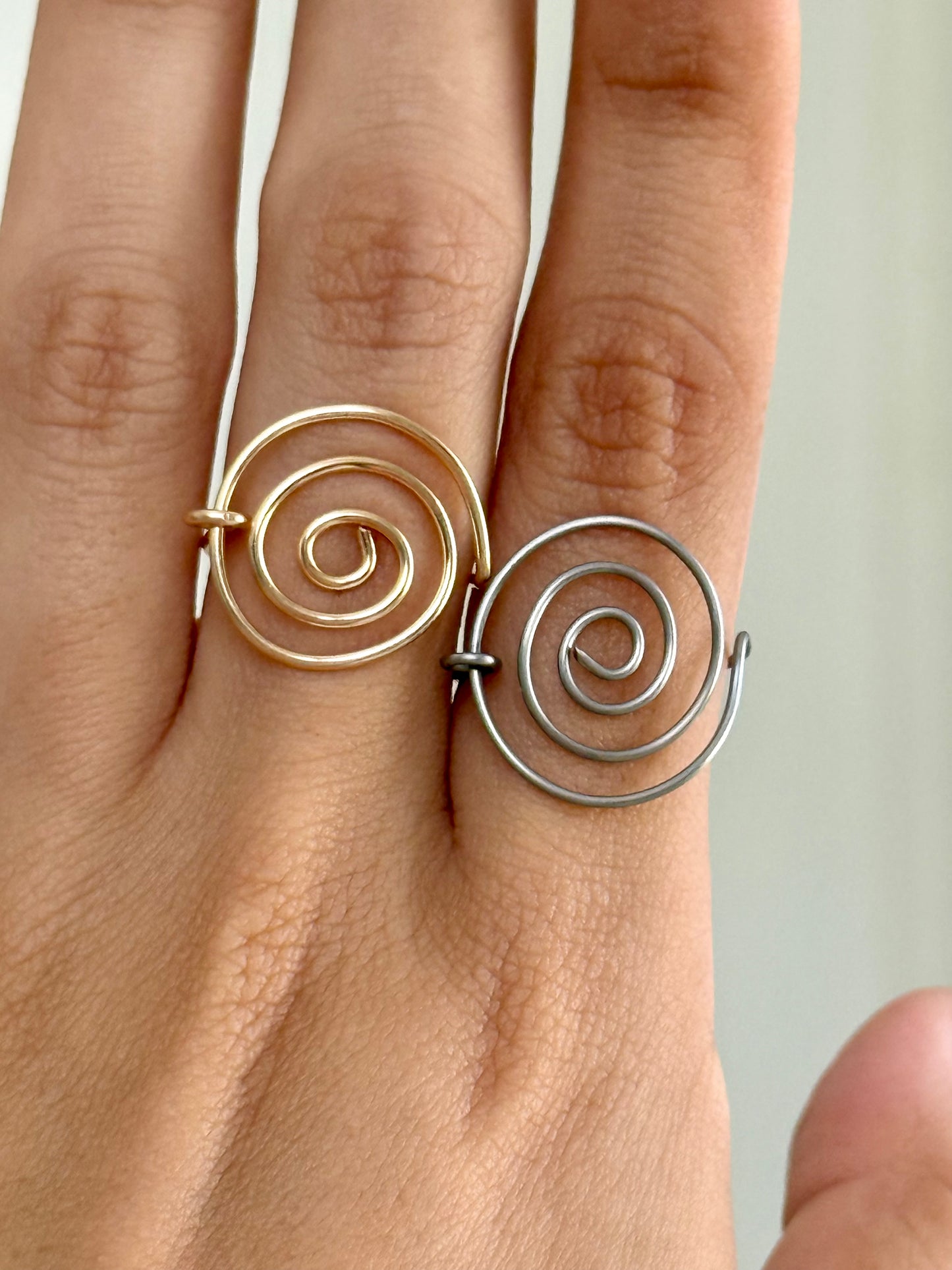 Swirl wire ring 💫