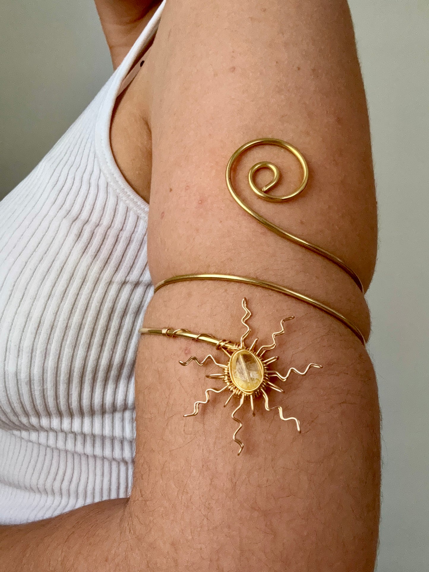 Simple sun arm cuff ☀️