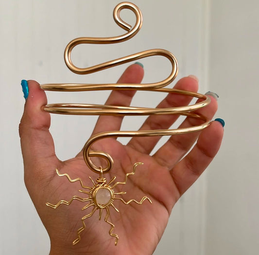 Simple sun arm cuff ☀️