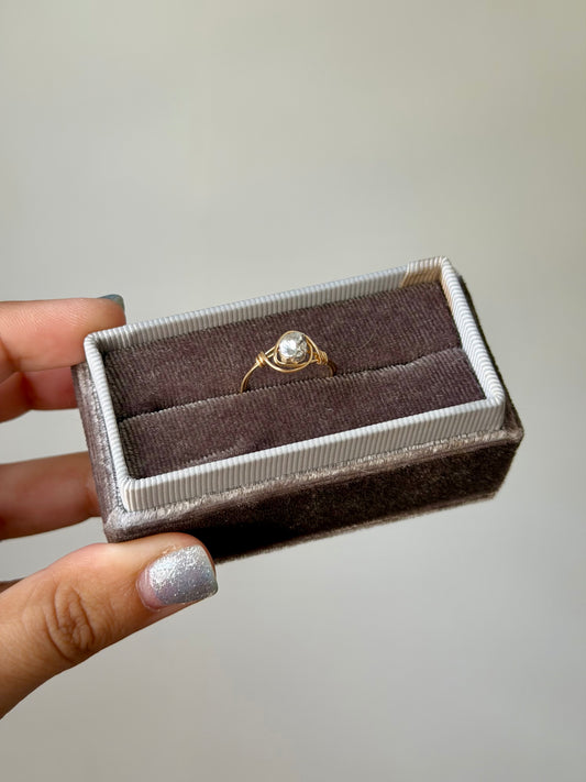 Premium crystal wire ring in gold 14k (pre-order)
