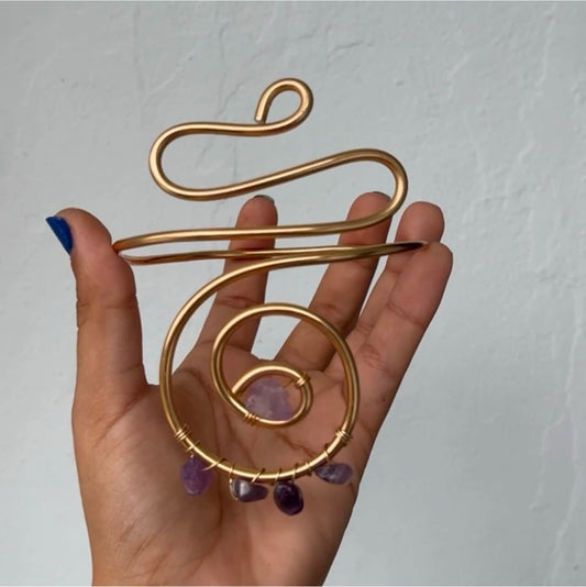 Half swirl arm cuff 🌀