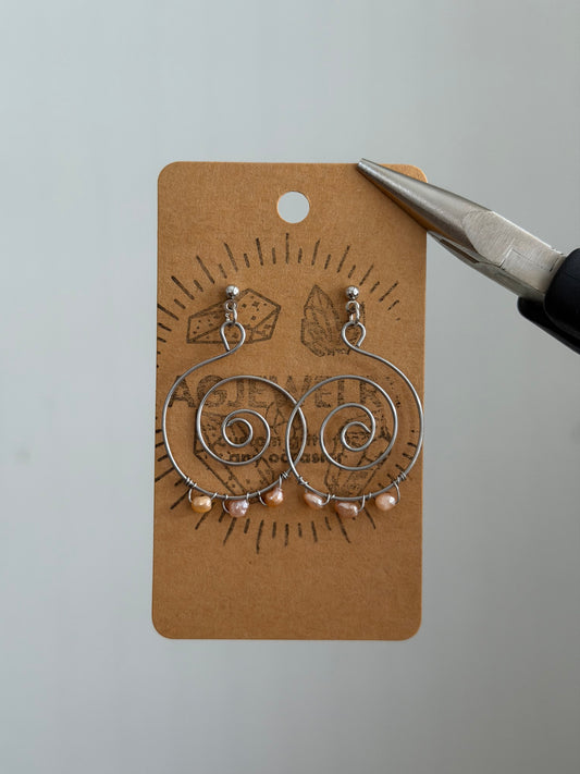 Large swirl stud
