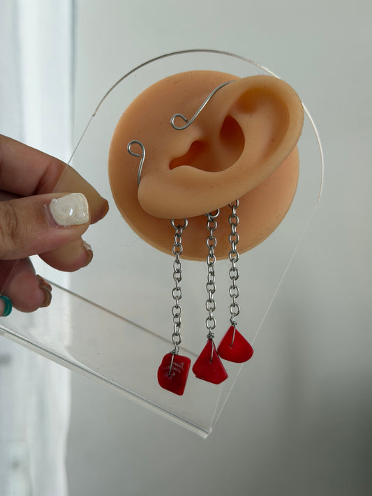 Coral Med size ear cuff ✨