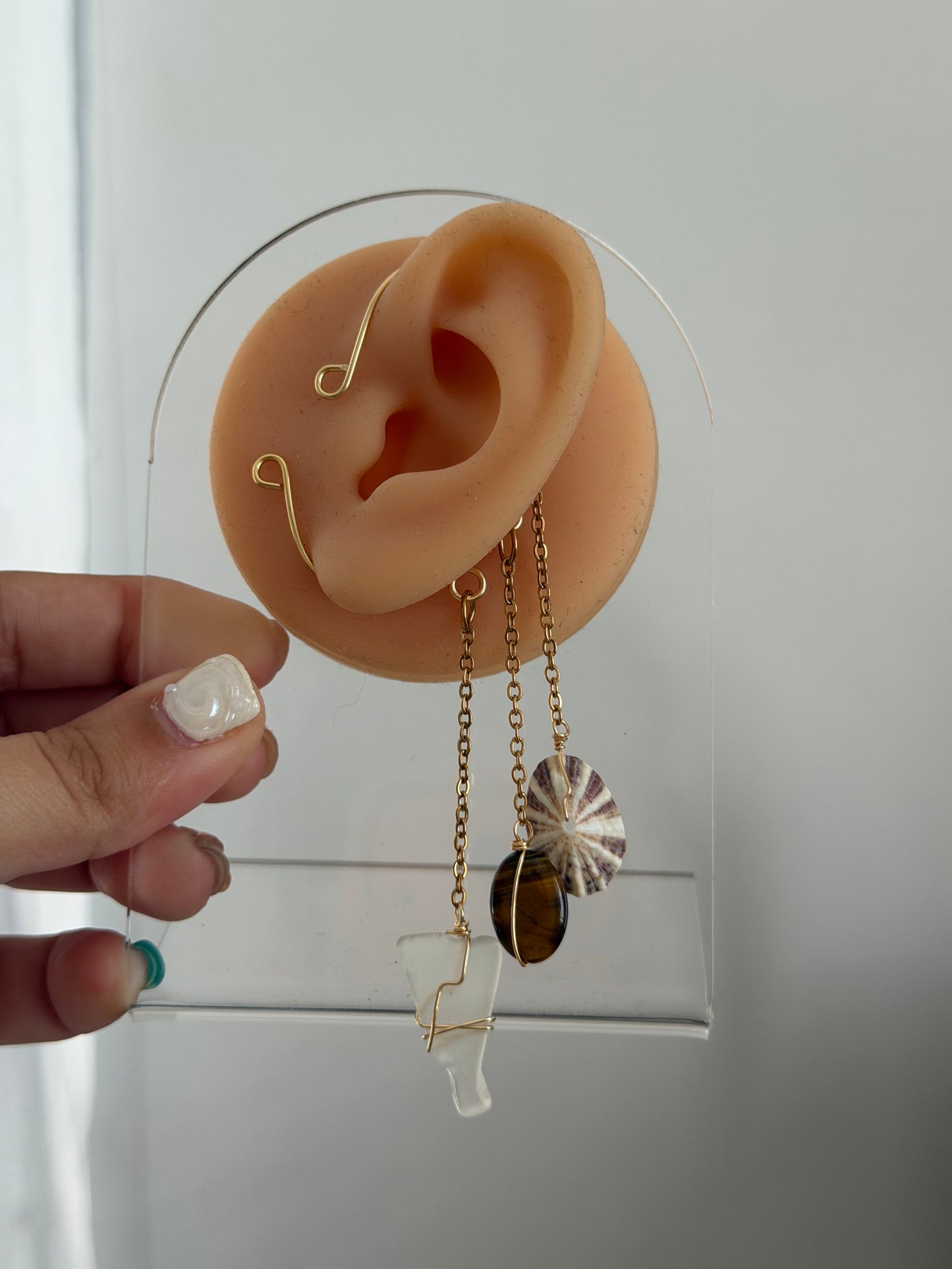 Shell Med size ear cuff ✨