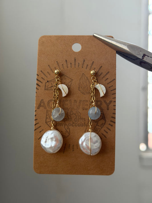 Moon studs