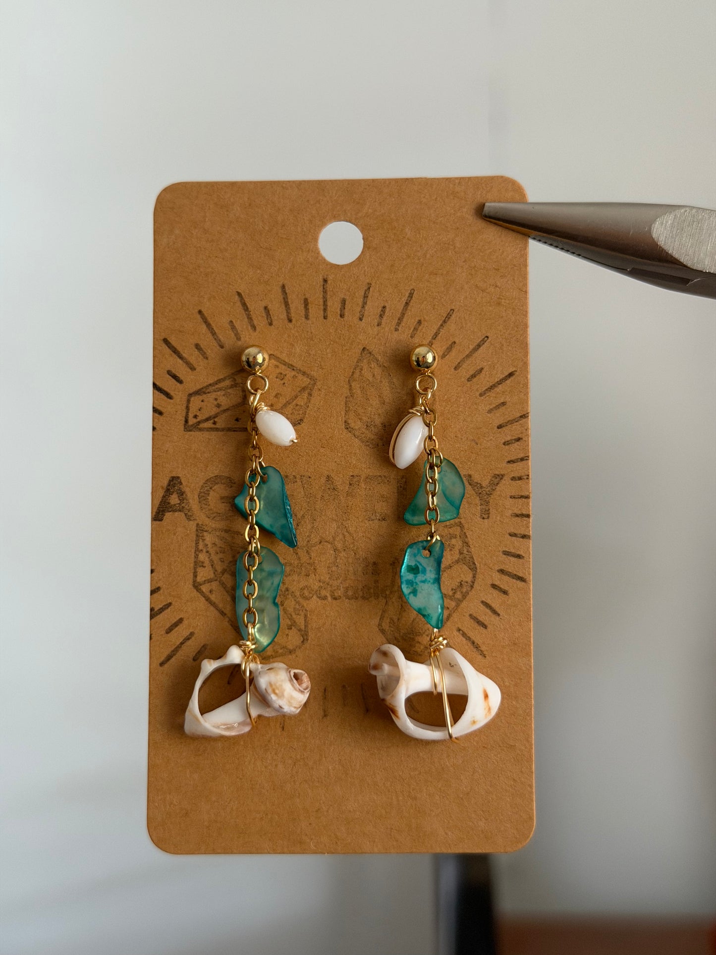 Shell stud earrings