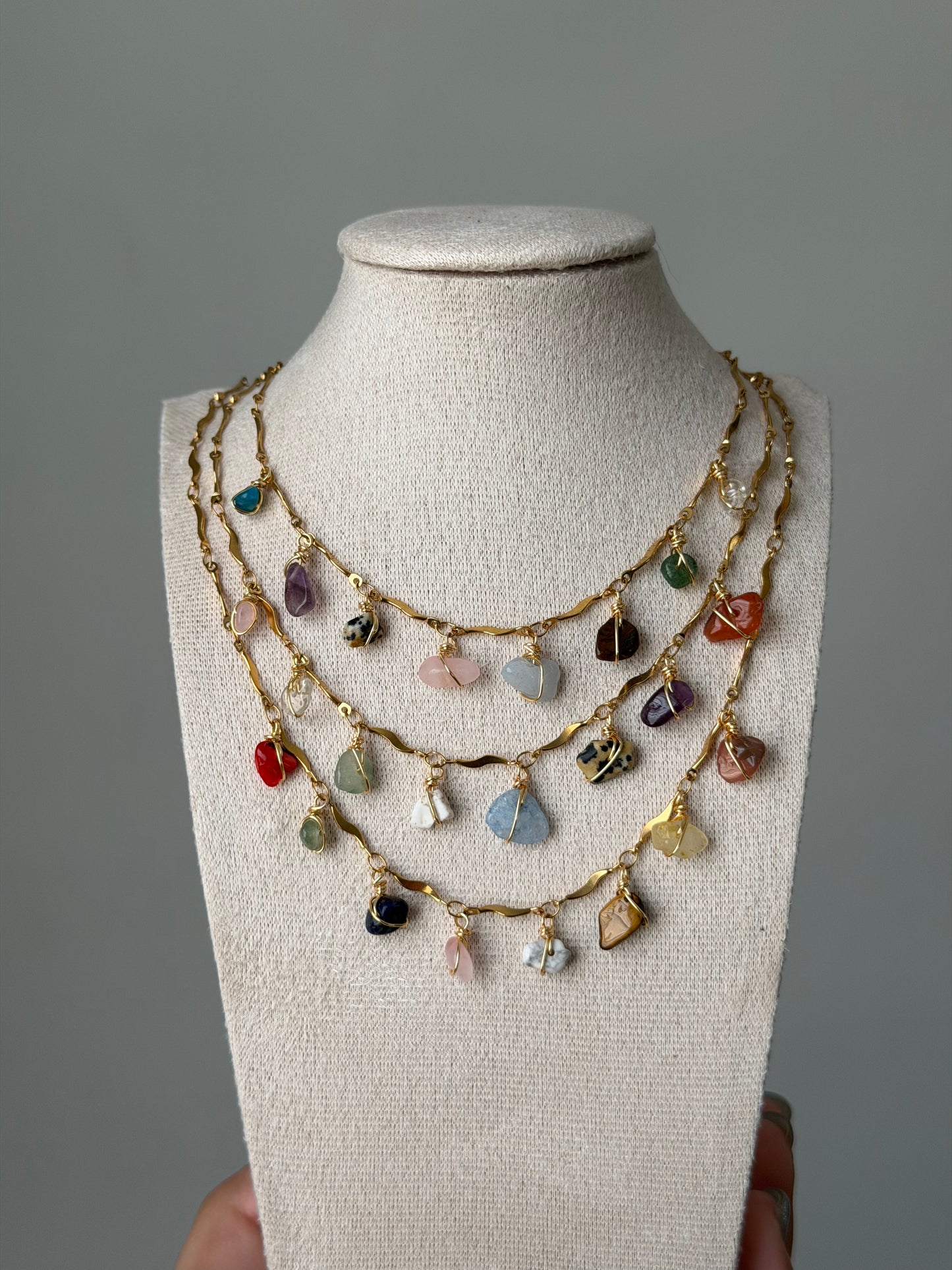 Wave multi stone necklace