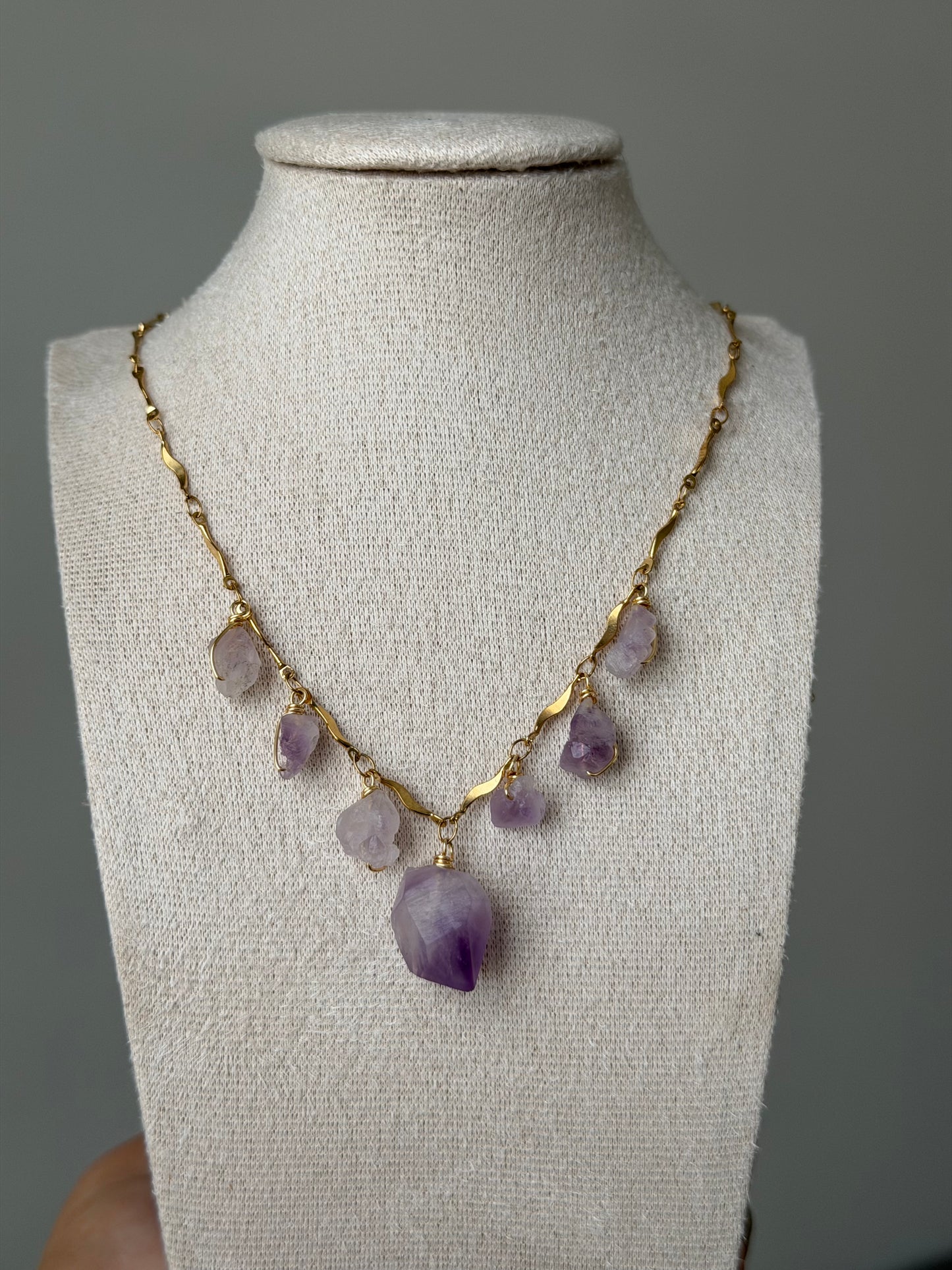 Wave amethyst necklace