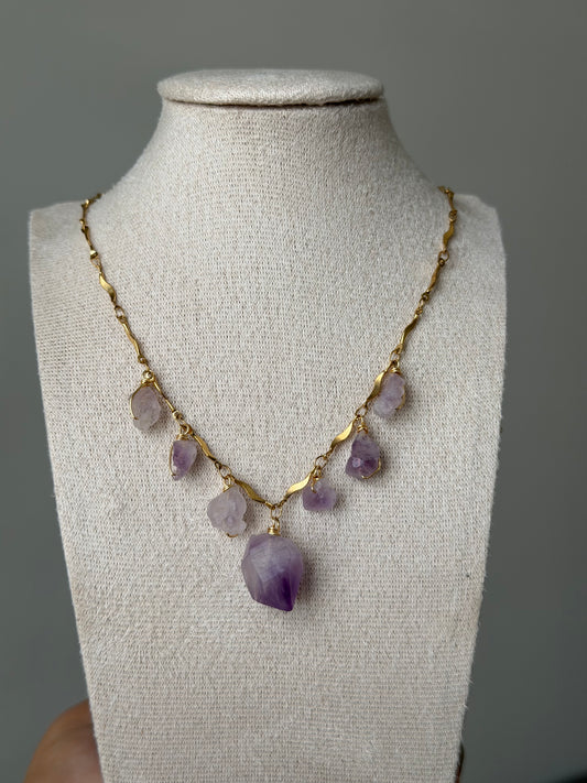 Wave amethyst necklace