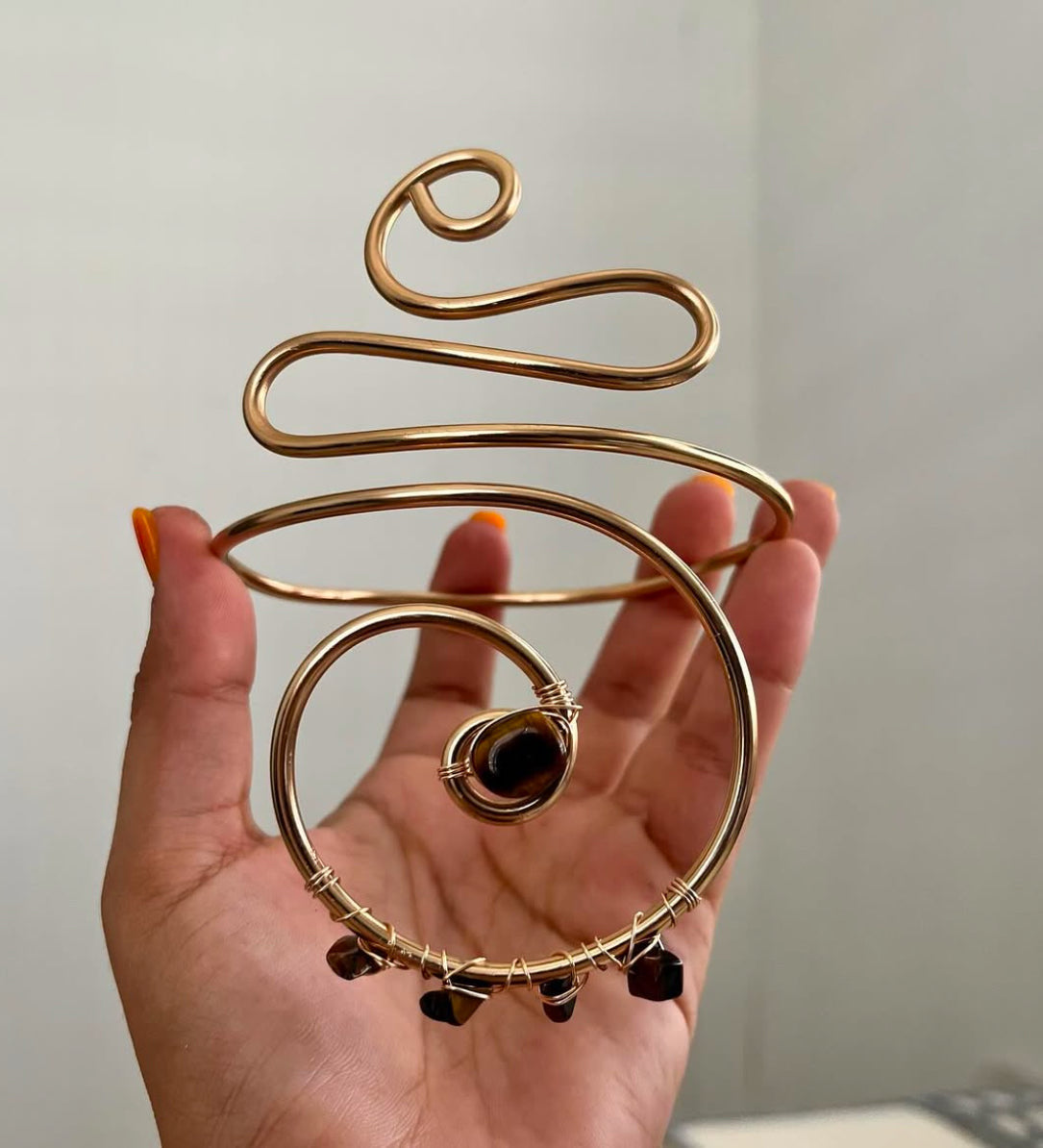 Half swirl arm cuff 🌀