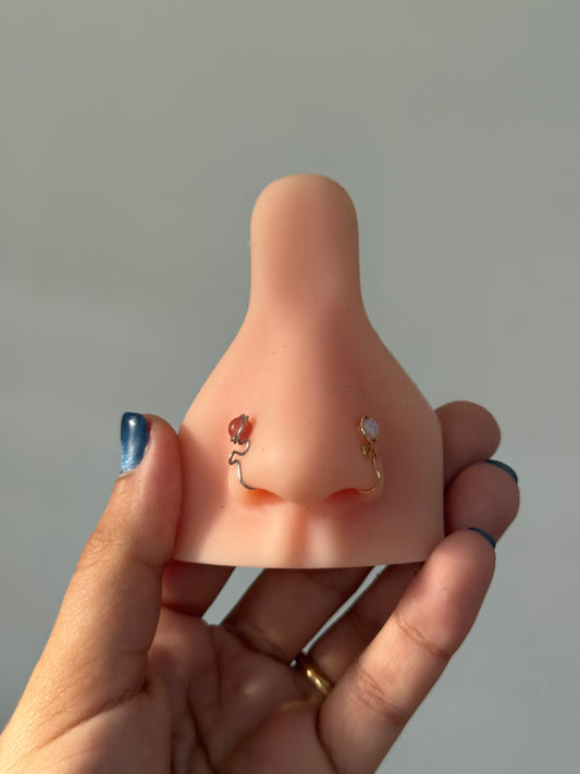 Small nose cuff with stone 👃