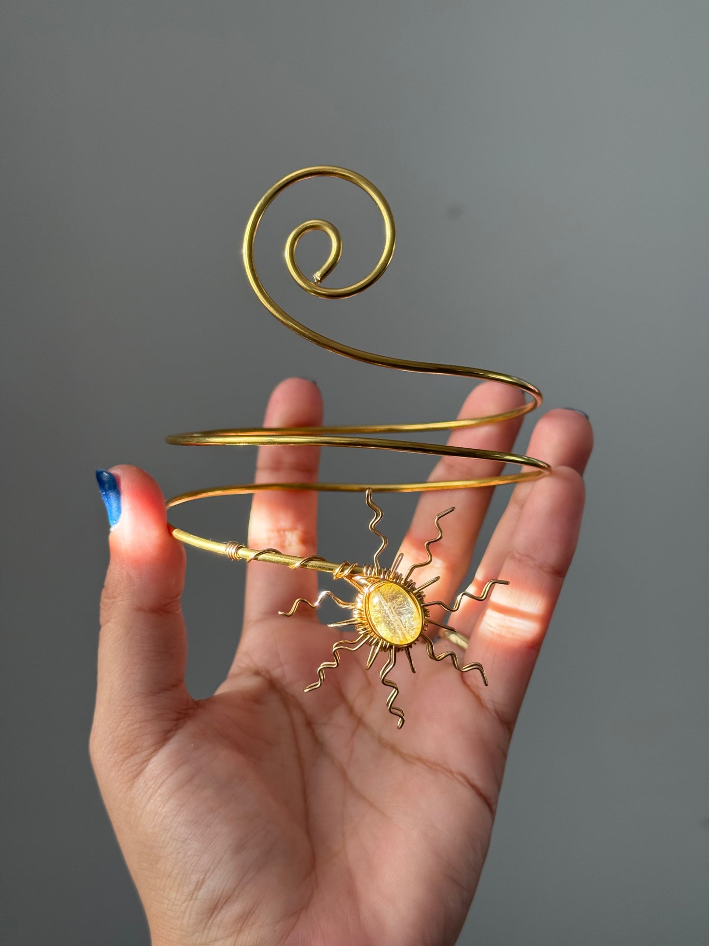 Simple sun arm cuff ☀️