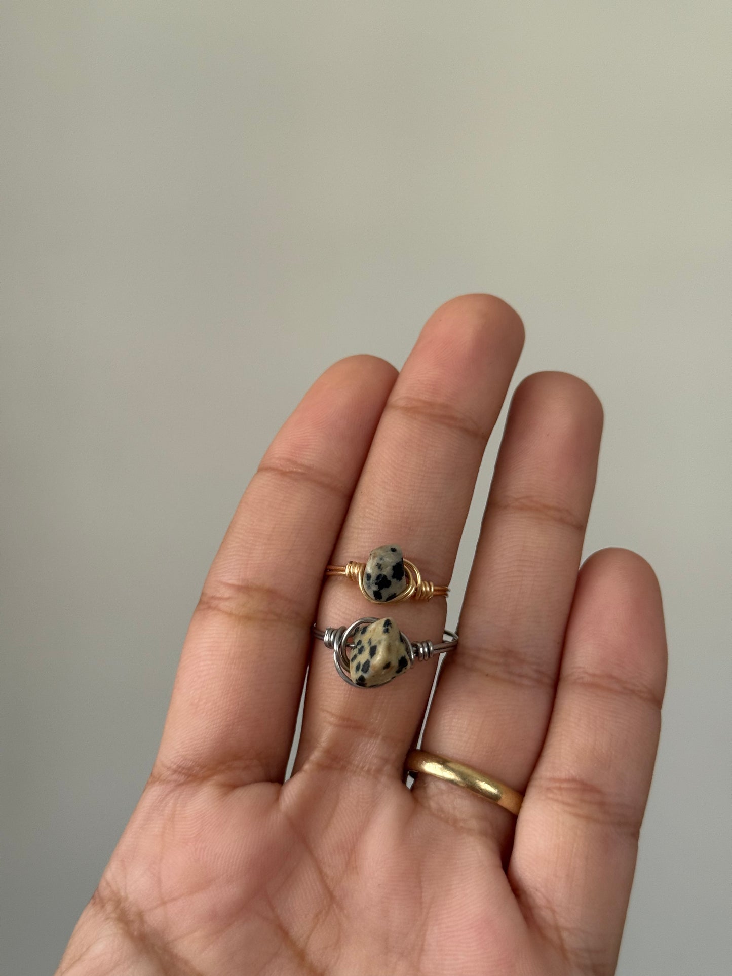 Simple crystal wire ring