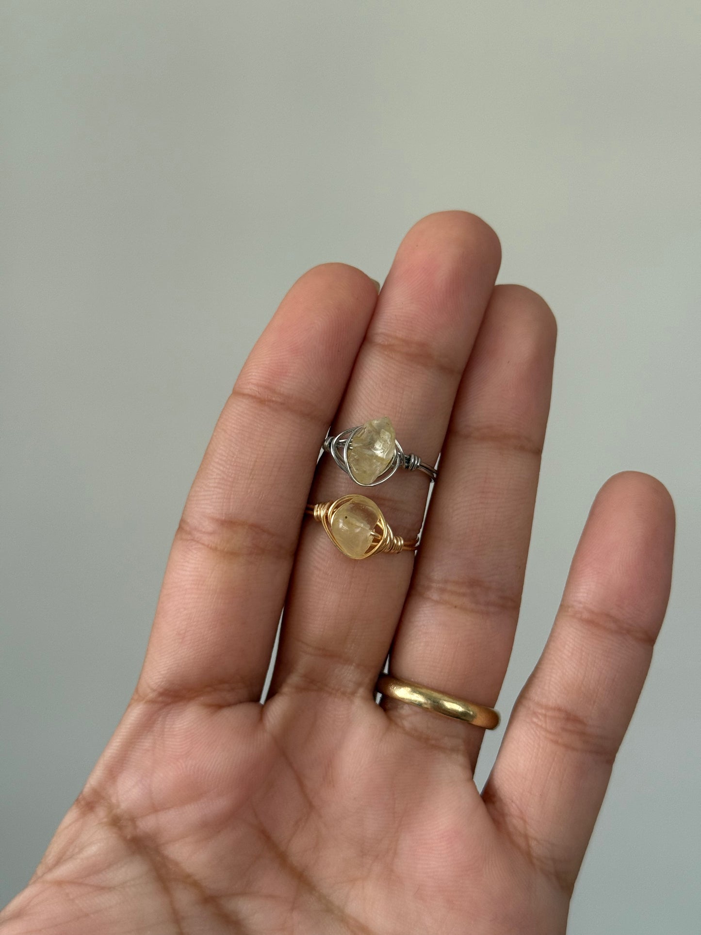 Simple crystal wire ring