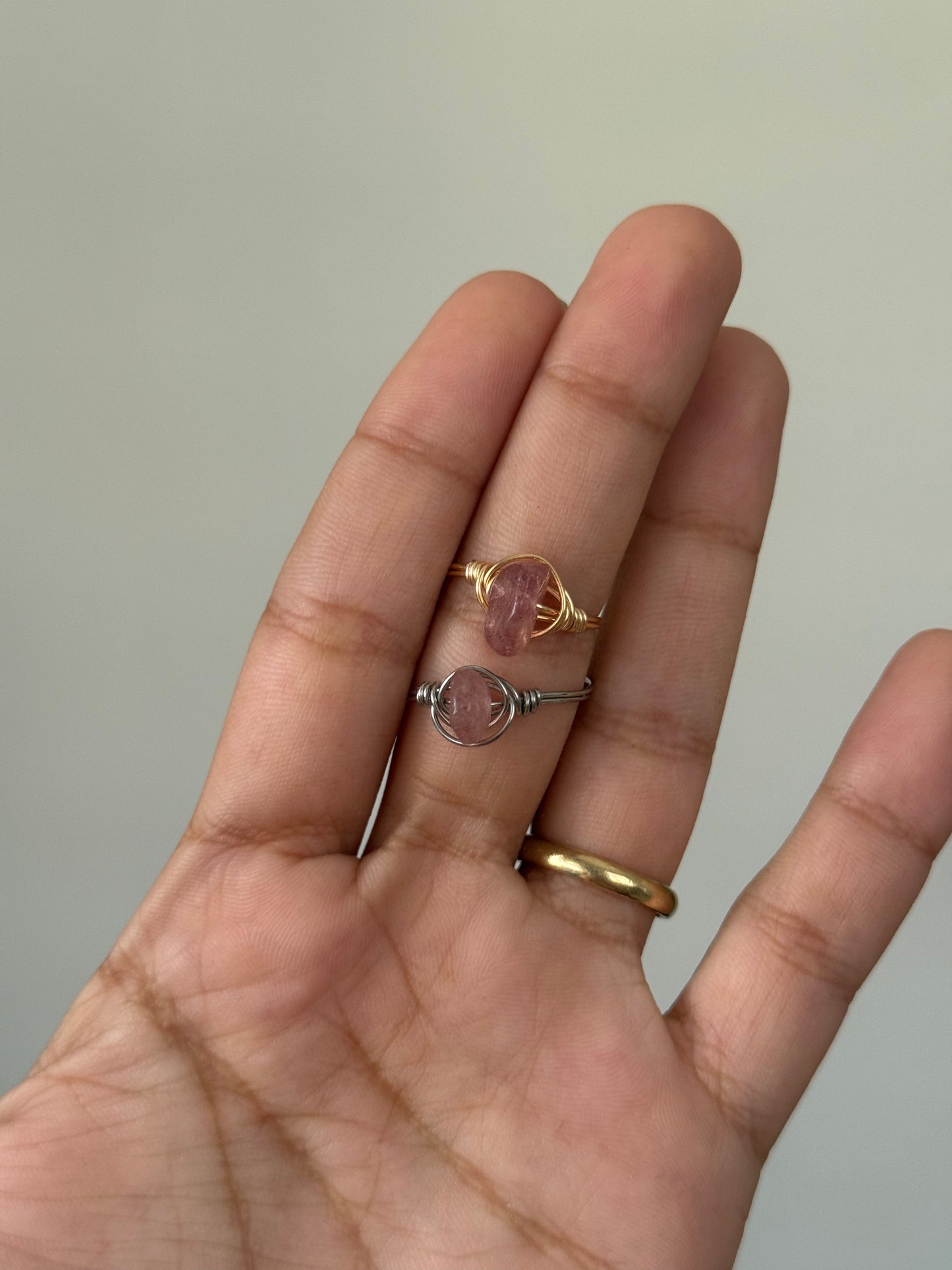 Simple crystal wire ring