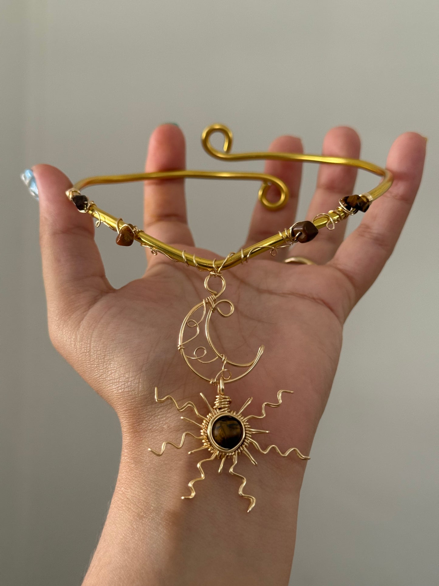 Customized Wire sun moon choker ☀️