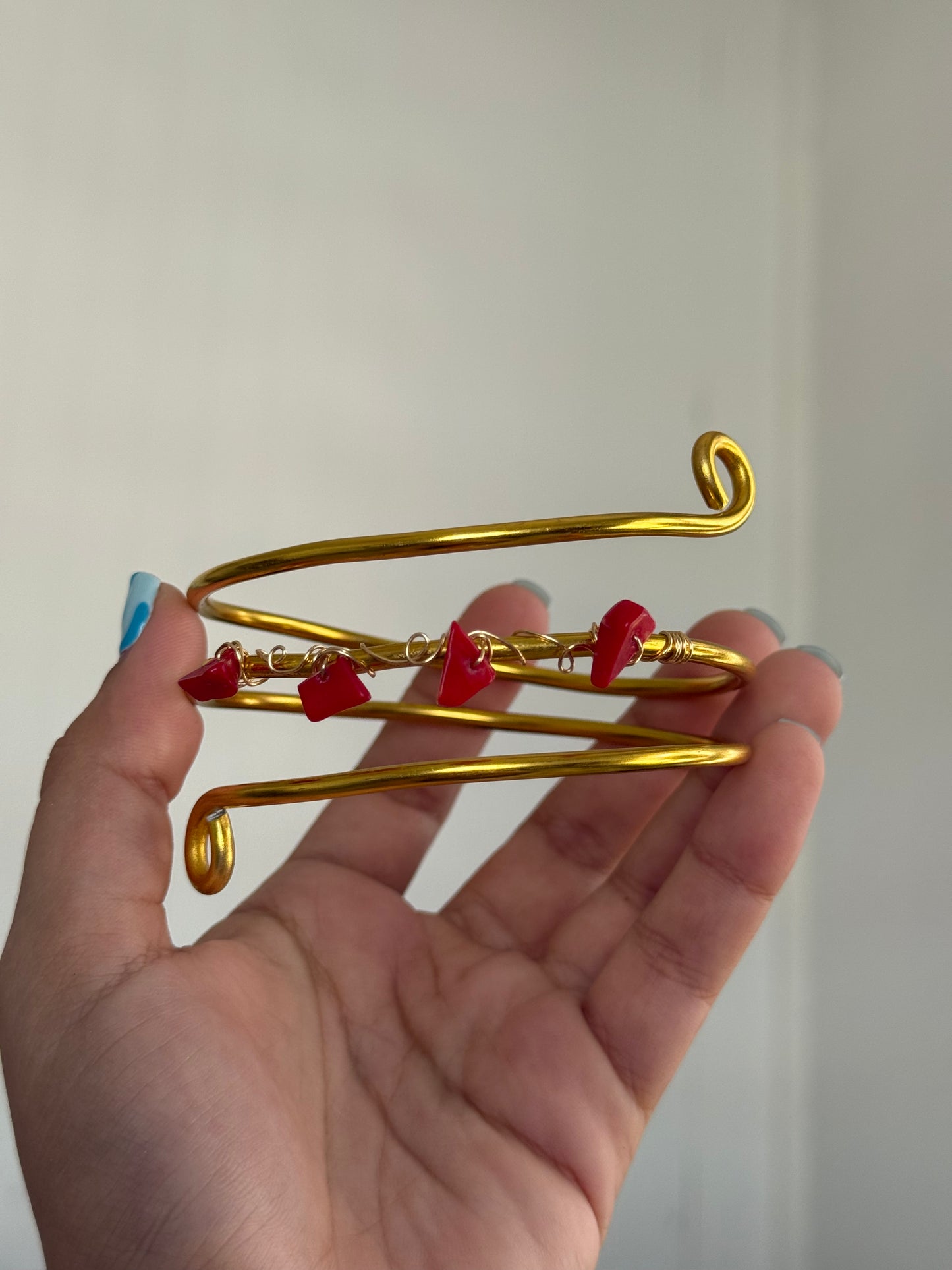 Delicate vine arm cuff ✨
