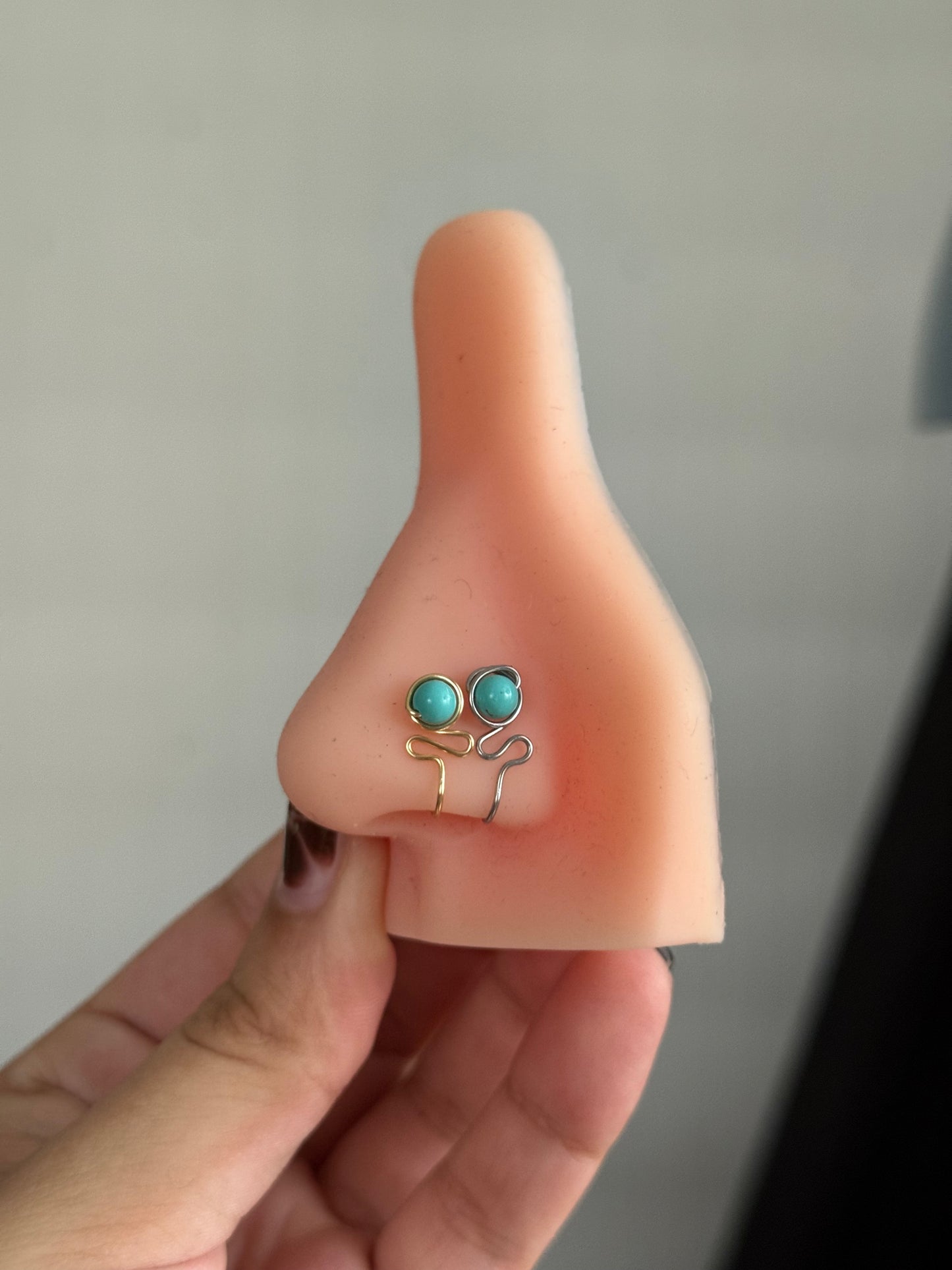 Small nose cuff with stone 👃