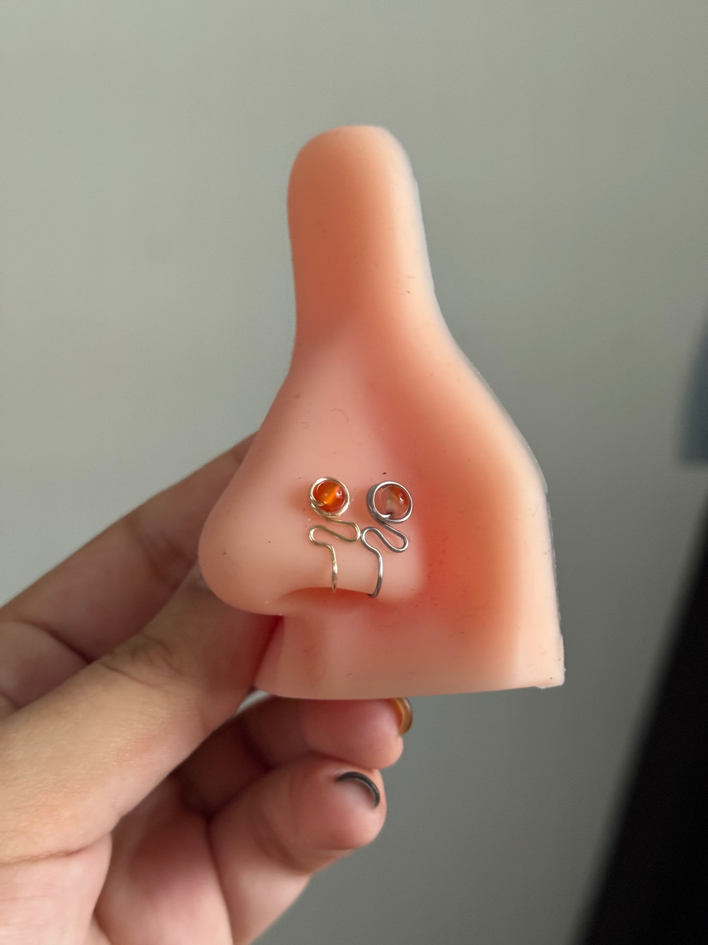 Small nose cuff with stone 👃