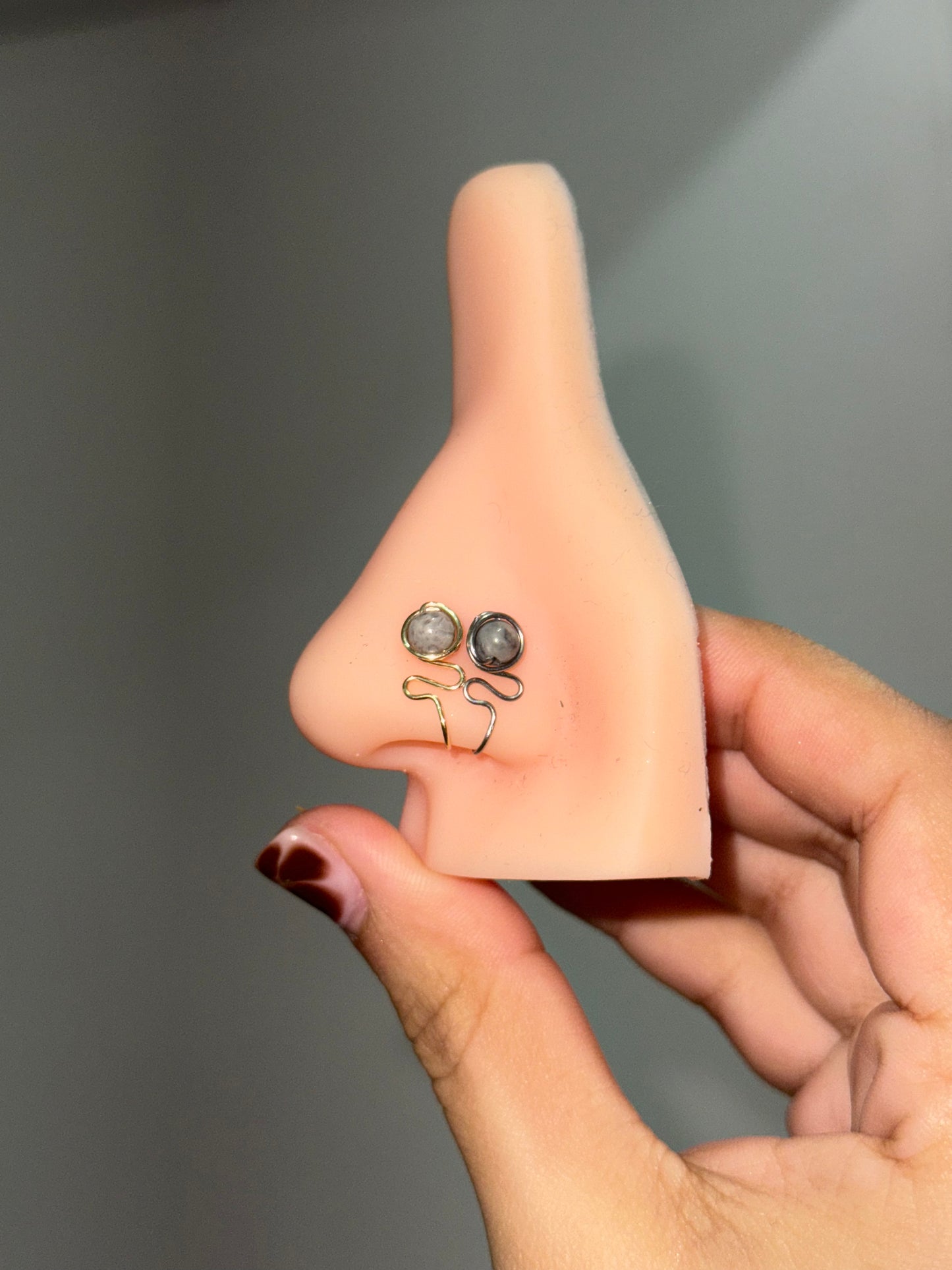 Small nose cuff with stone 👃