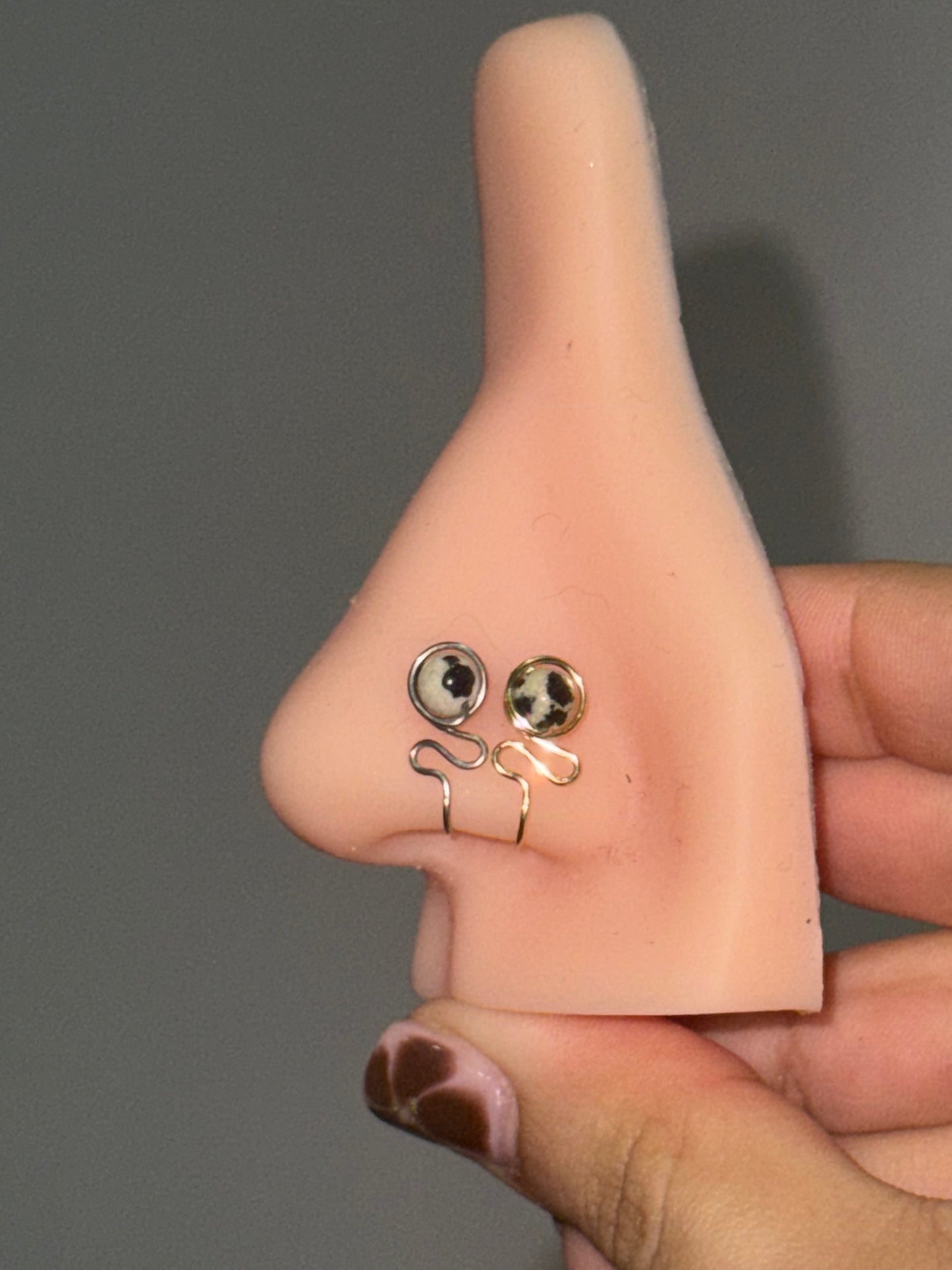 Small nose cuff with stone 👃