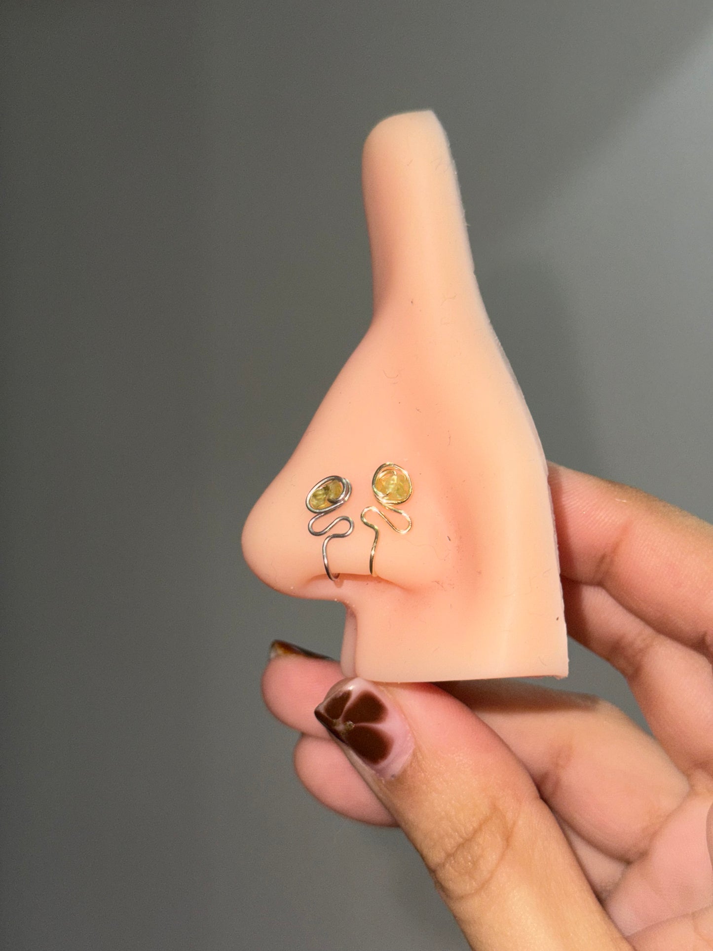 Small nose cuff with stone 👃